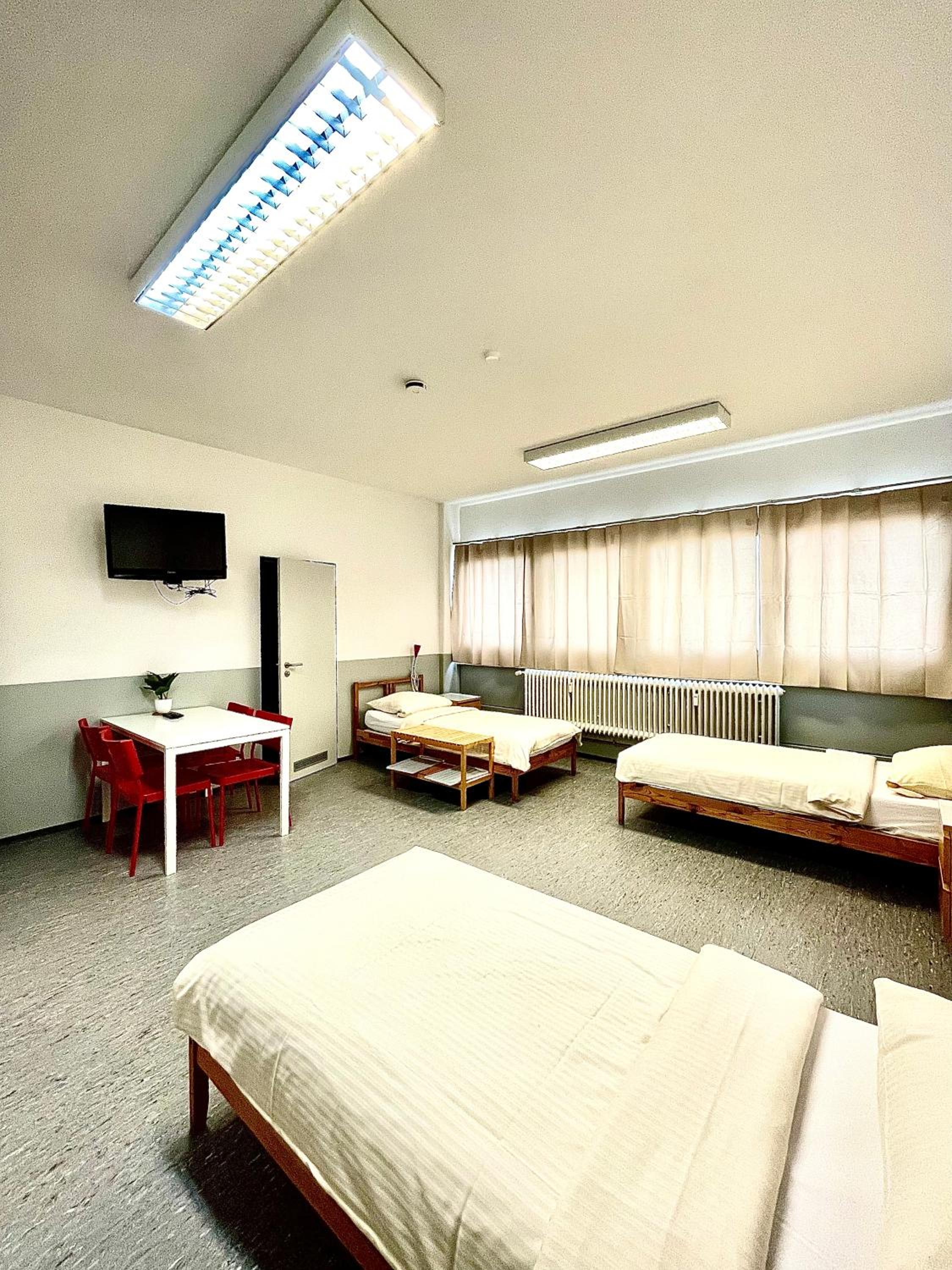 Quadruple Room - Photo 1