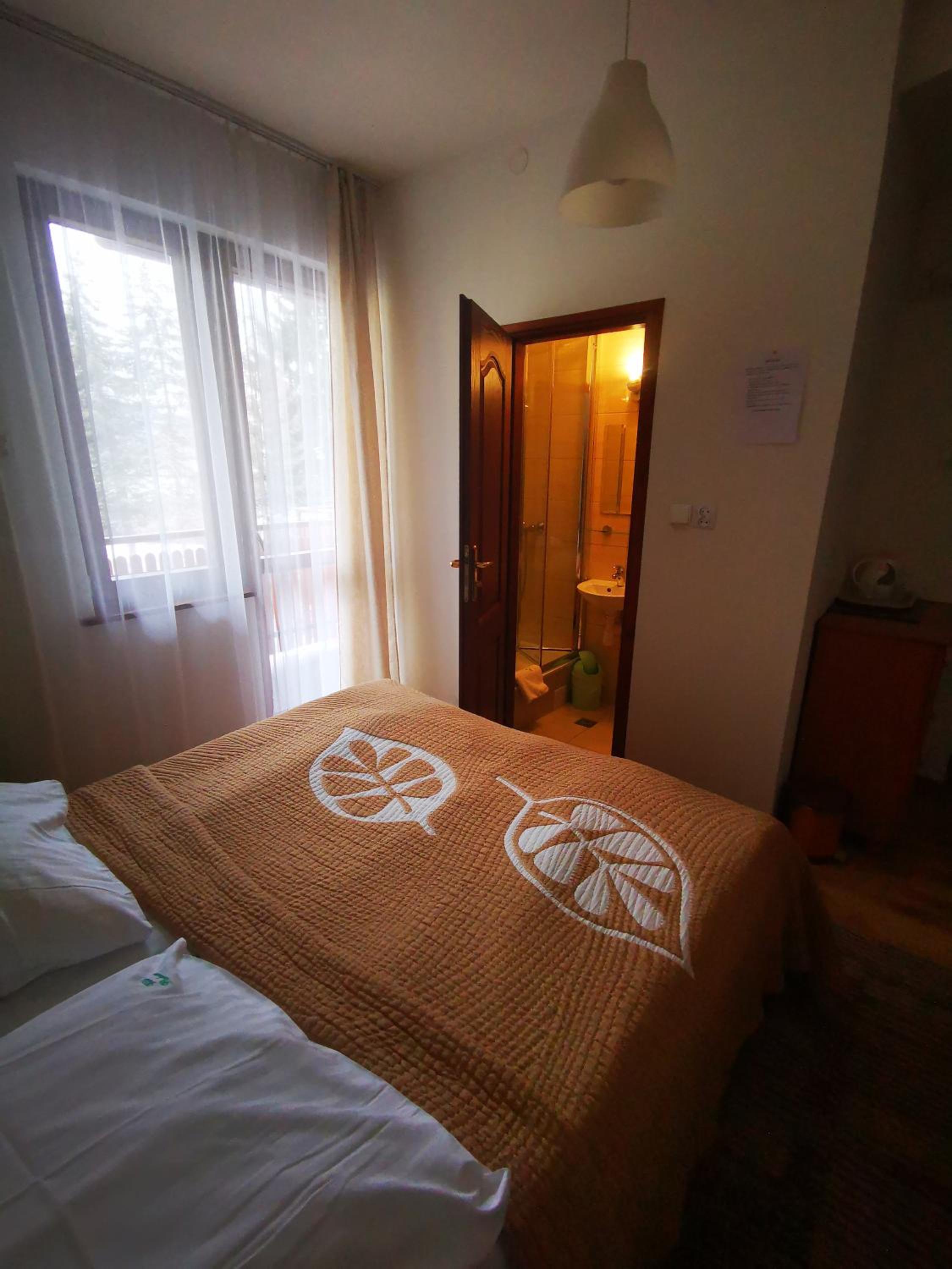 Budget Double Room photo 2