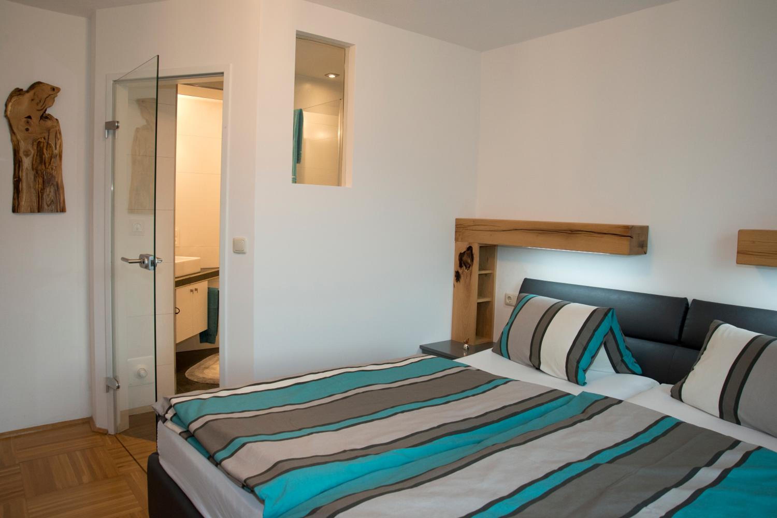 Double Room with Balcony photo 3