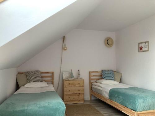 Deluxe Double Room (2 Adults + 1 Child)