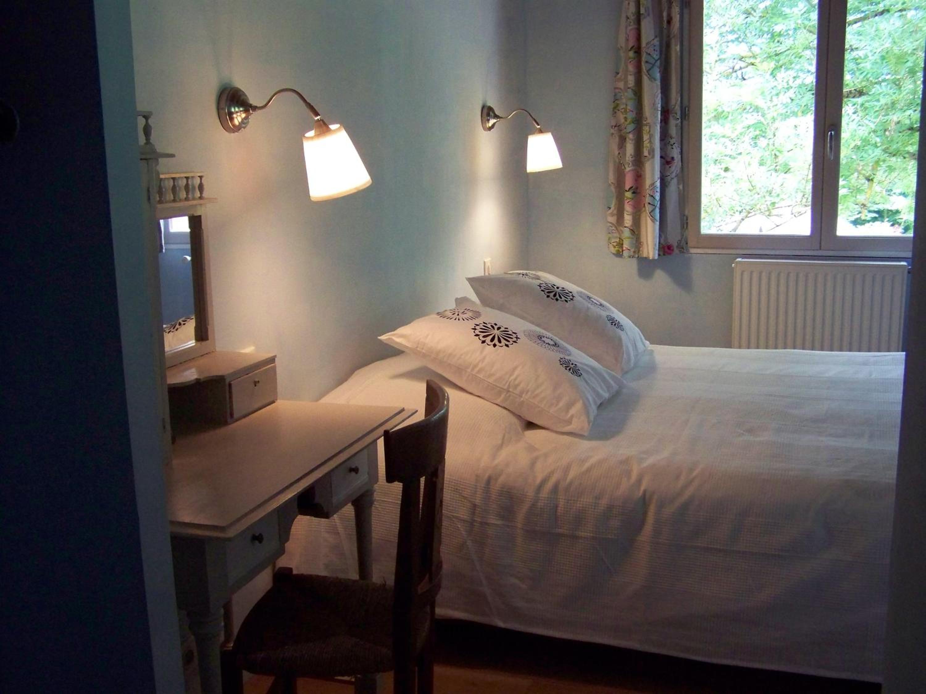 Queen Room with Garden View