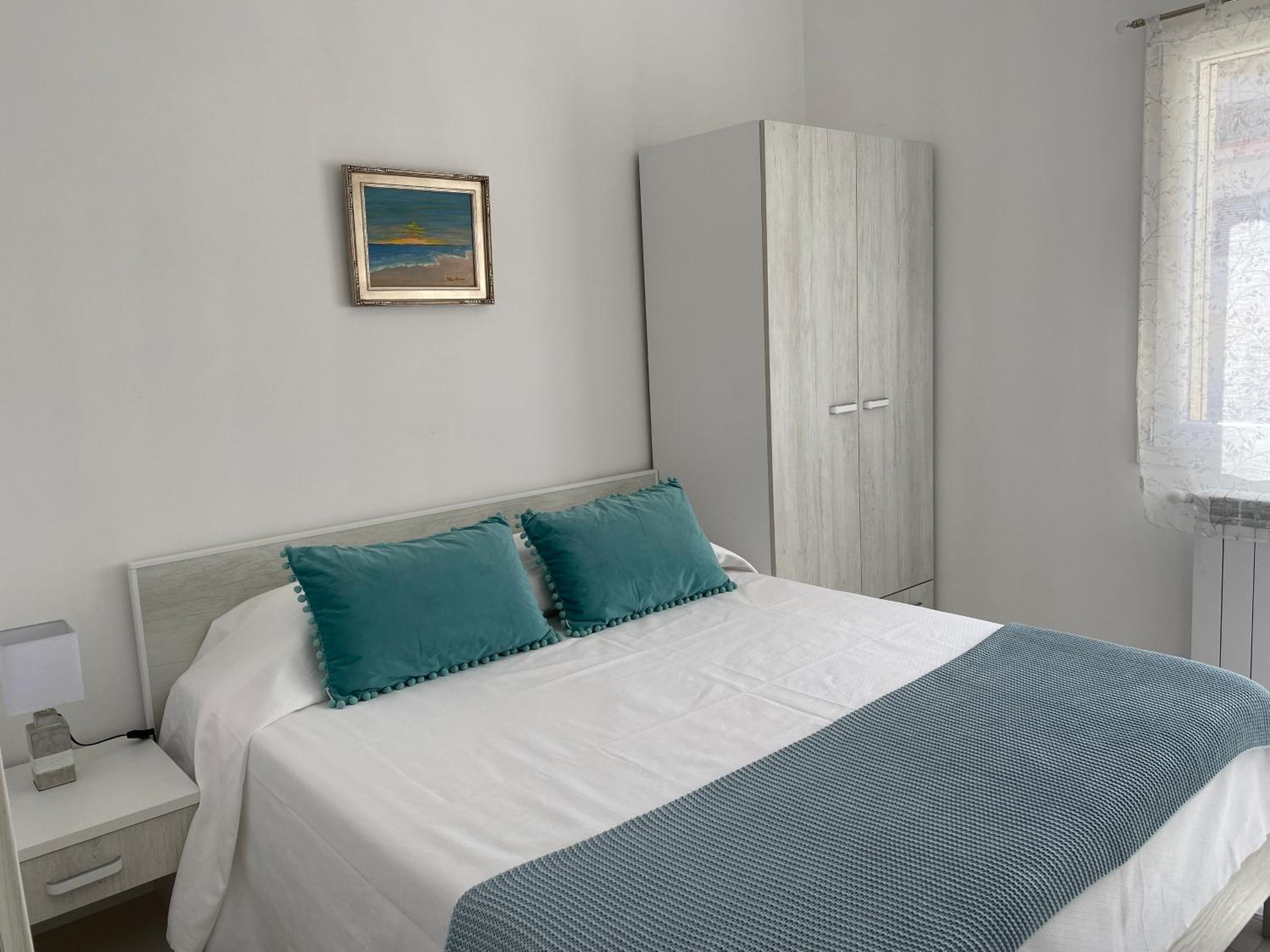 Three-Bedroom Apartment - Photo 20