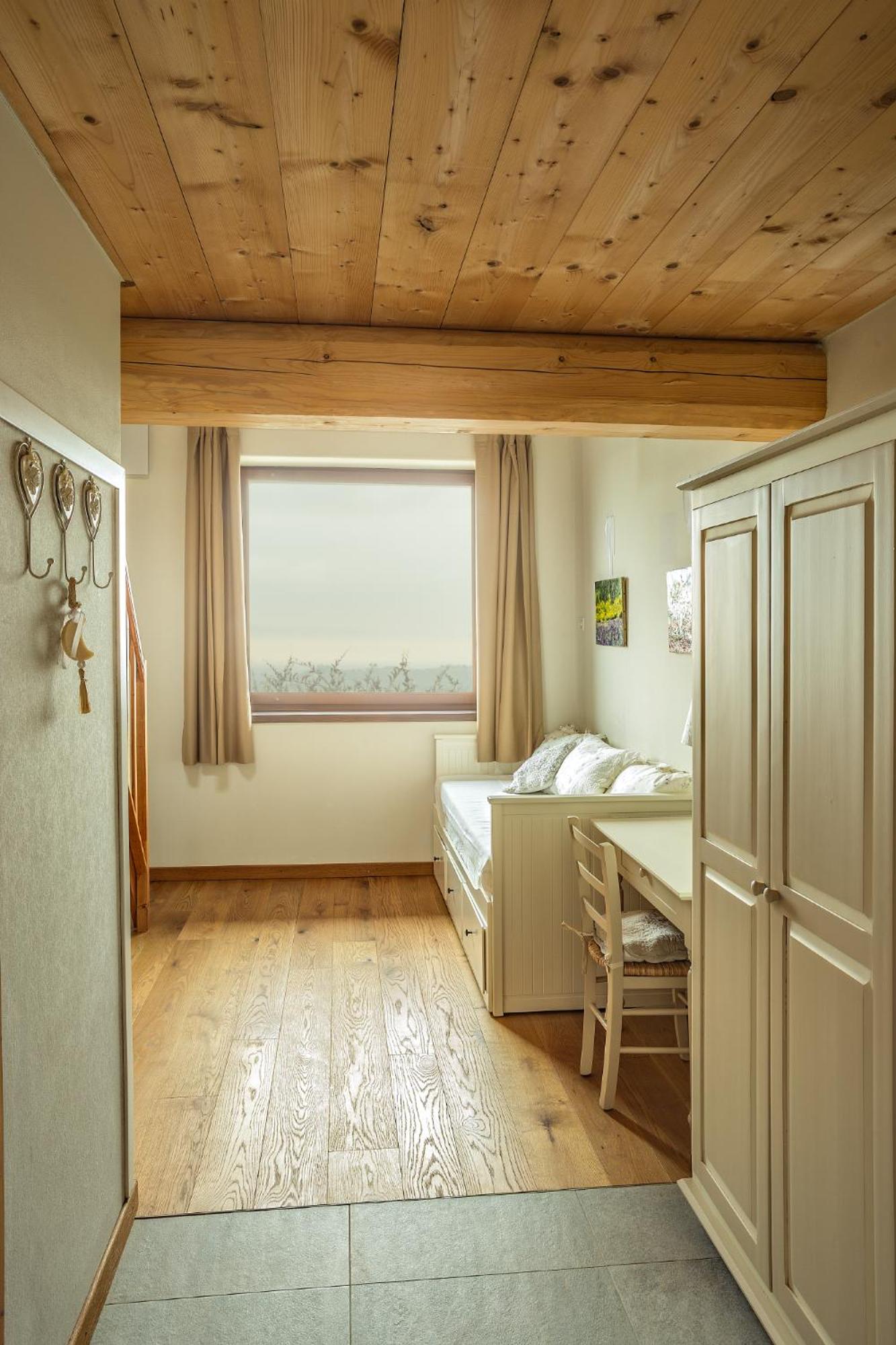 Double Room with Extra Bed photo 1