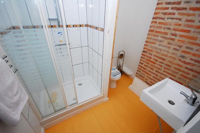 Double or Twin Room with Shower photo 1