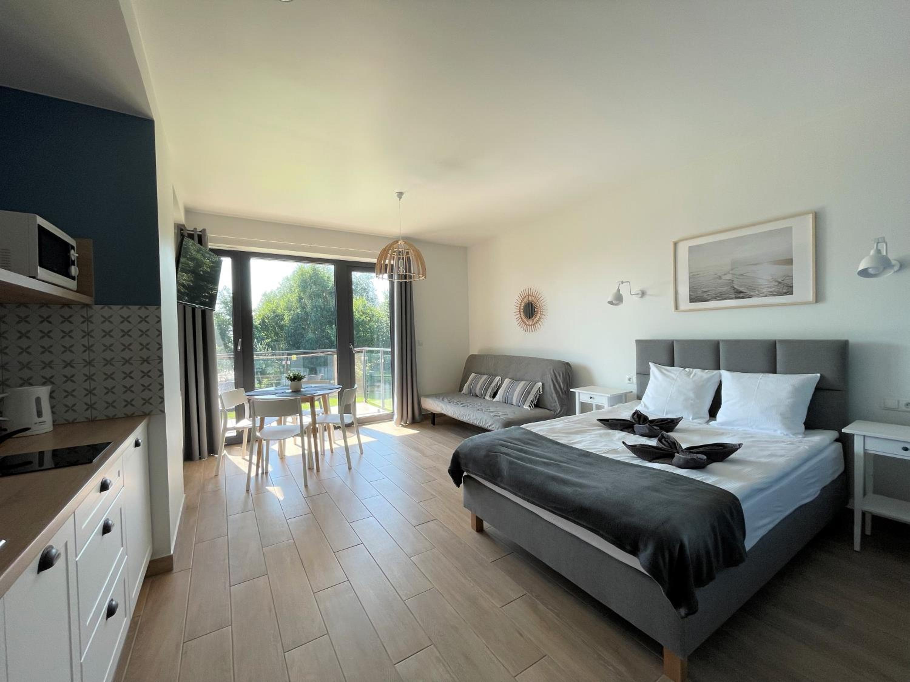 Quadruple Room with Balcony photo 3