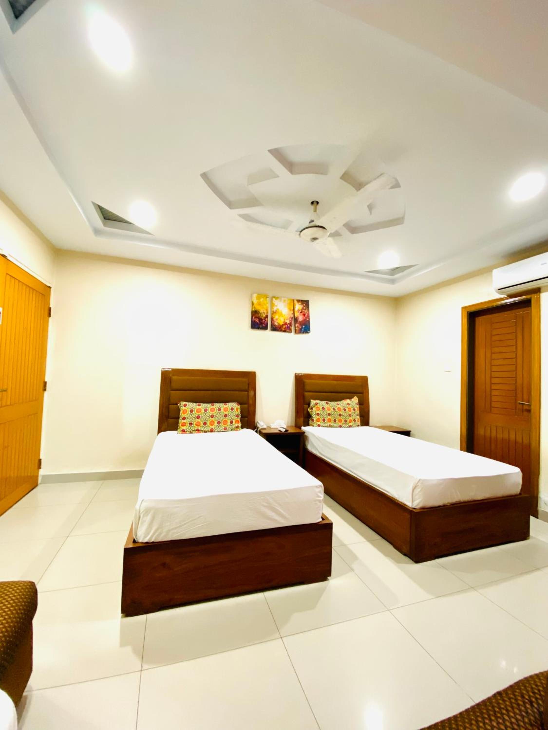 Deluxe Triple Room
