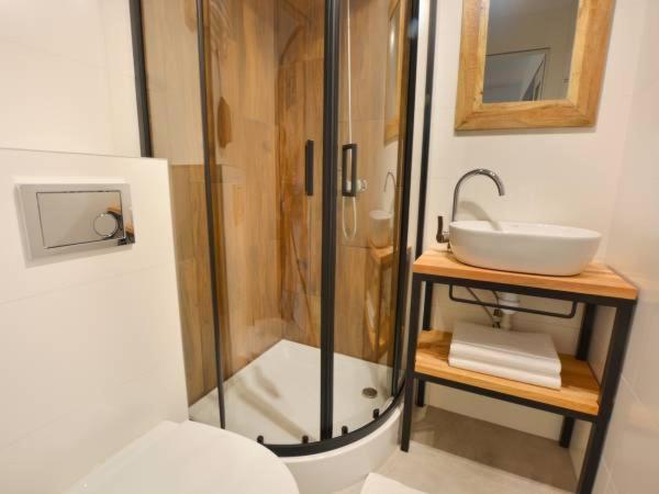 Double Room with Lake View photo 1