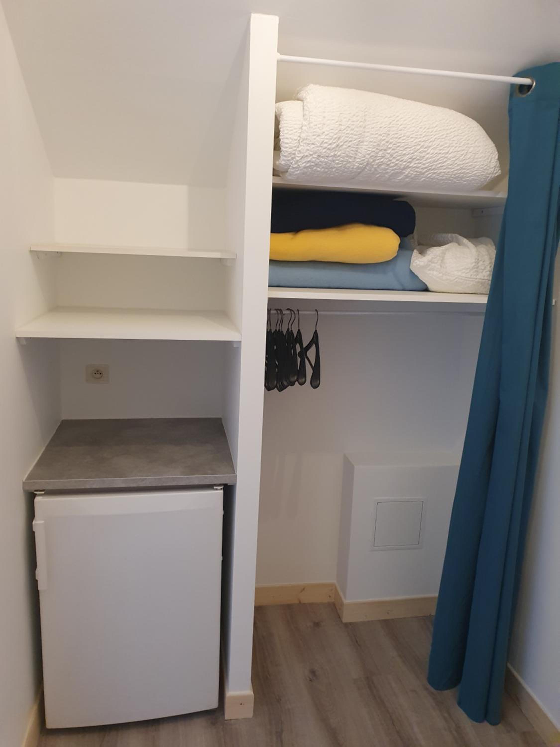 Quadruple Room with Lake View photo 2
