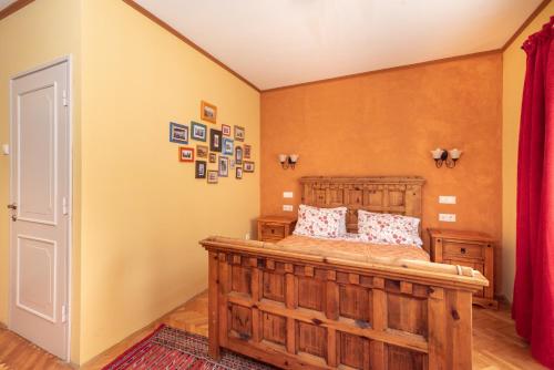Classic Double Room with Bath photo 2
