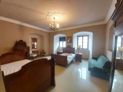 Quadruple Room with Private Bathroom