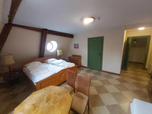 Triple Room with Private Bathroom