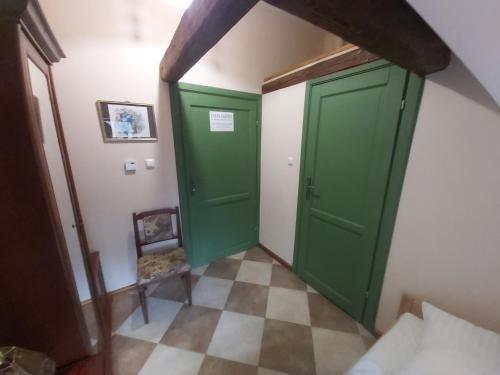 Single Room with Private Bathroom