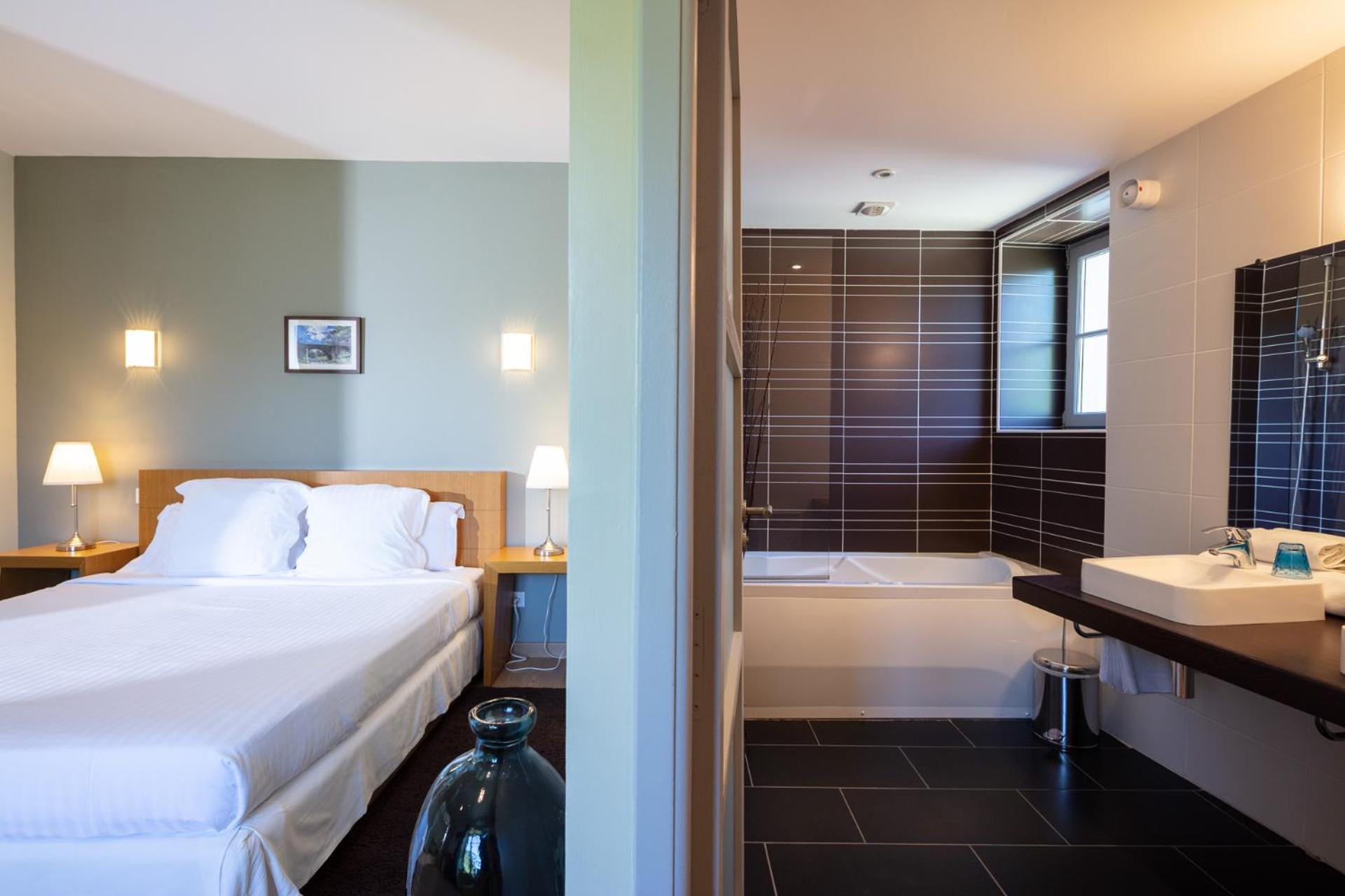Suite with Garden View