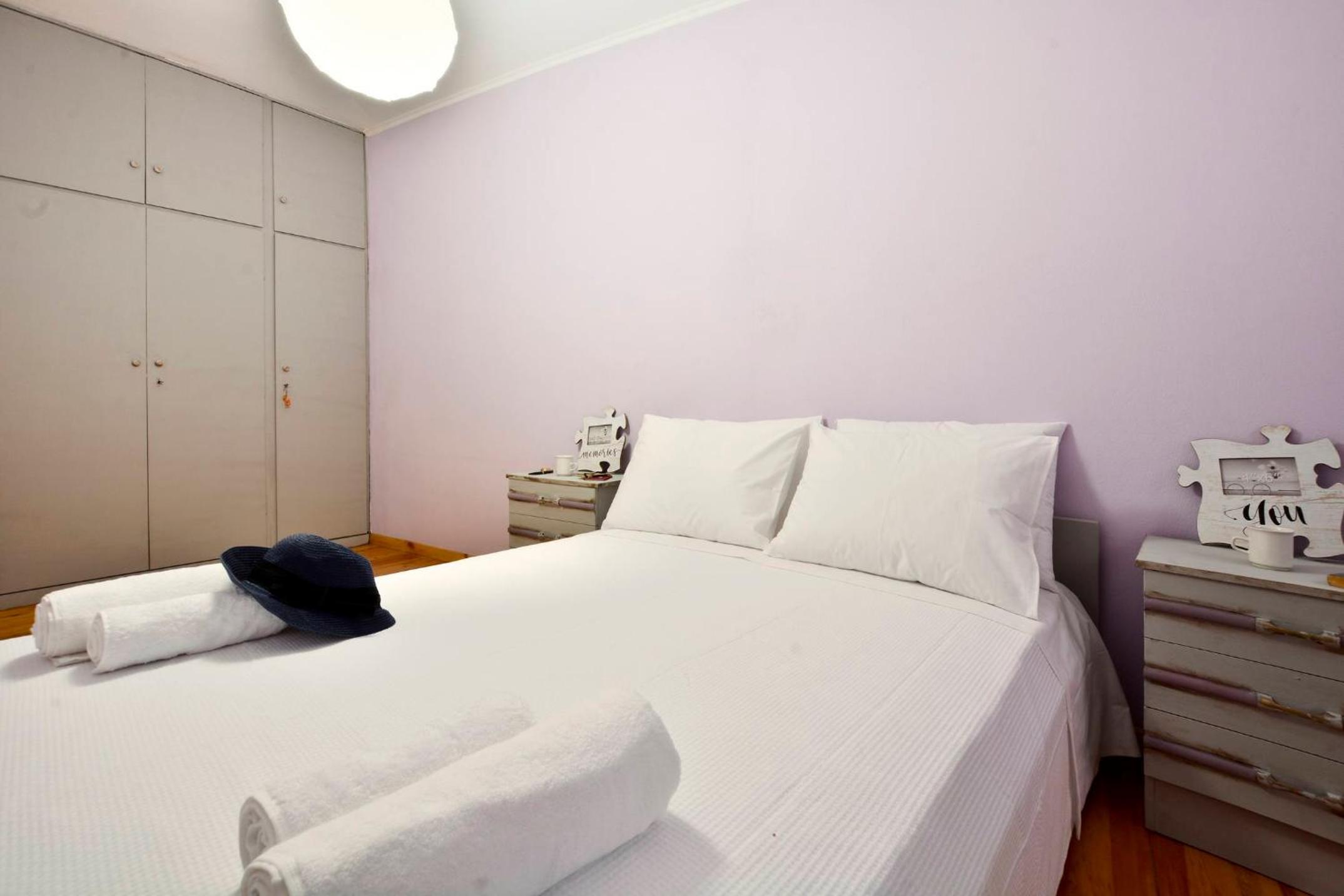 Two-Bedroom Apartment - Photo 1