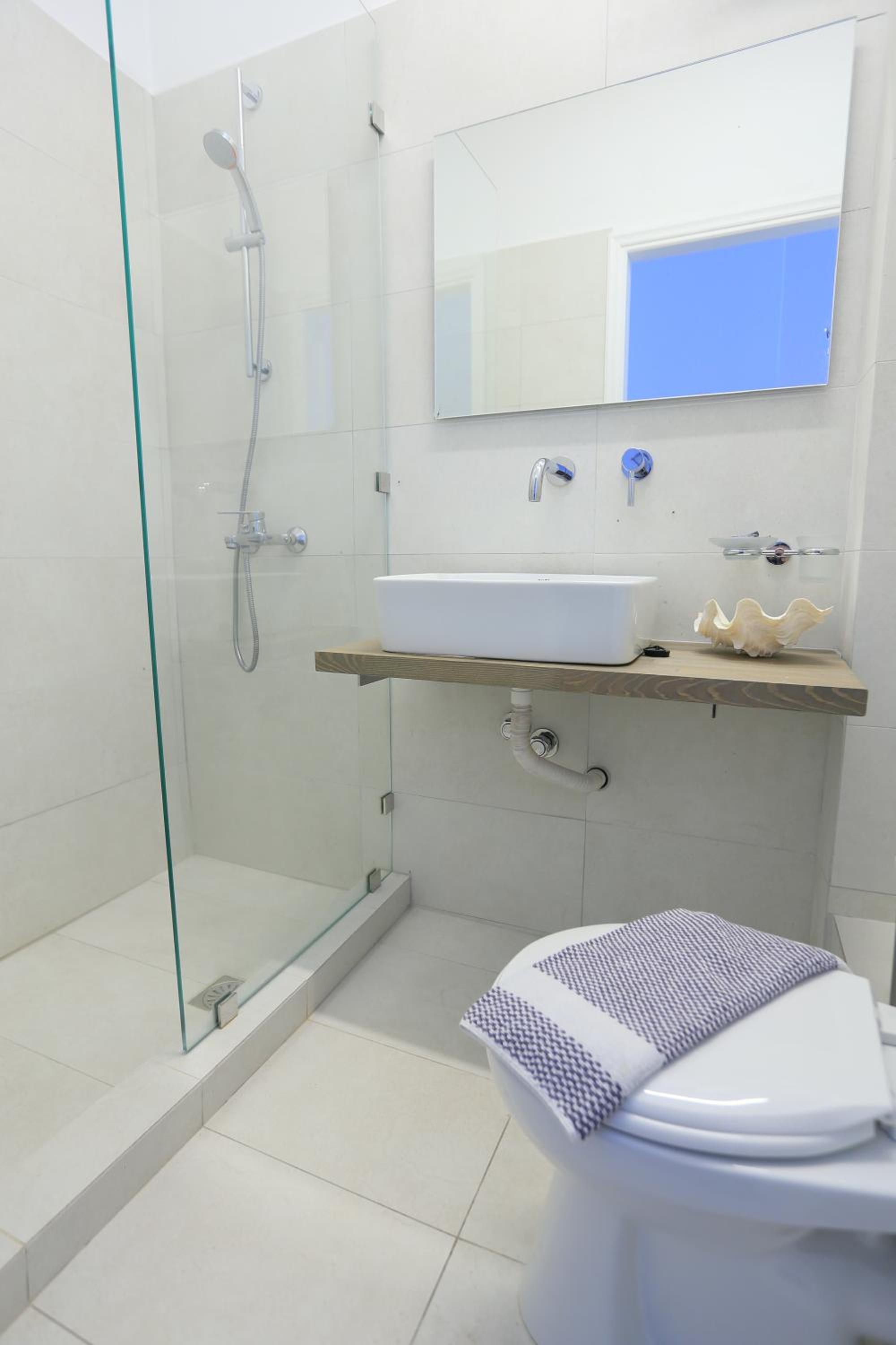 Budget Double Room - Photo 4