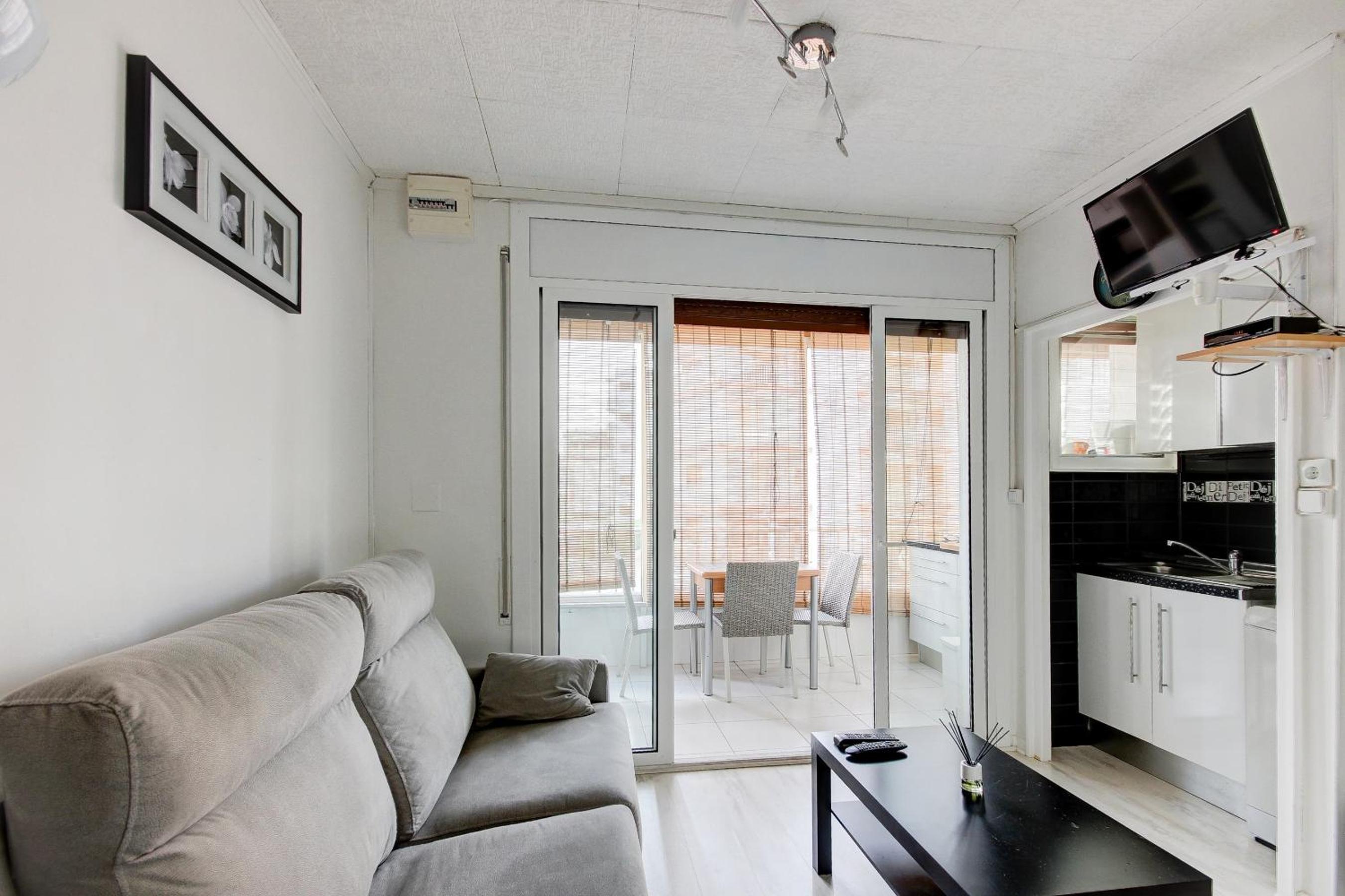 Studio Apartment