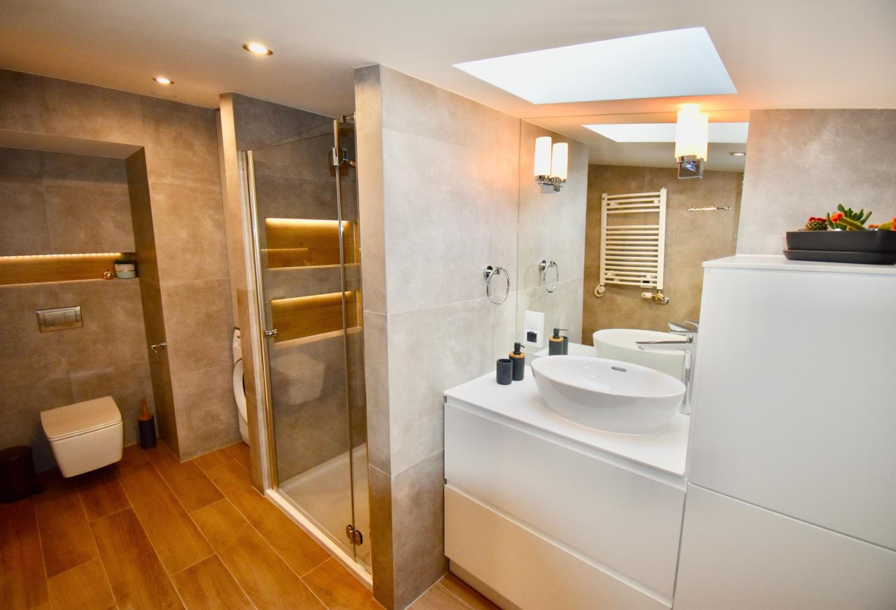 Three-Bedroom Apartment - Photo 11