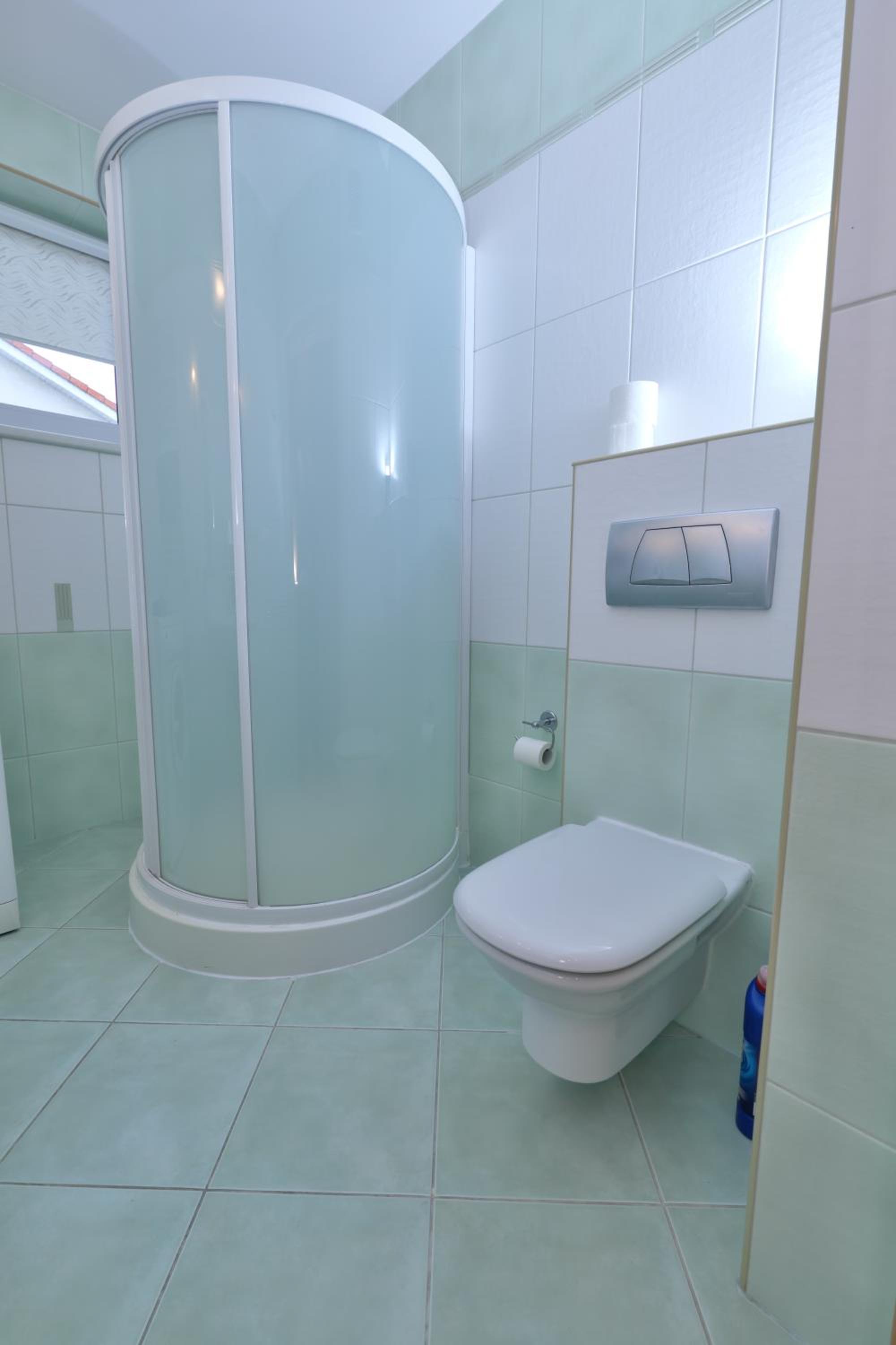 Two-Bedroom Apartment - Photo 4