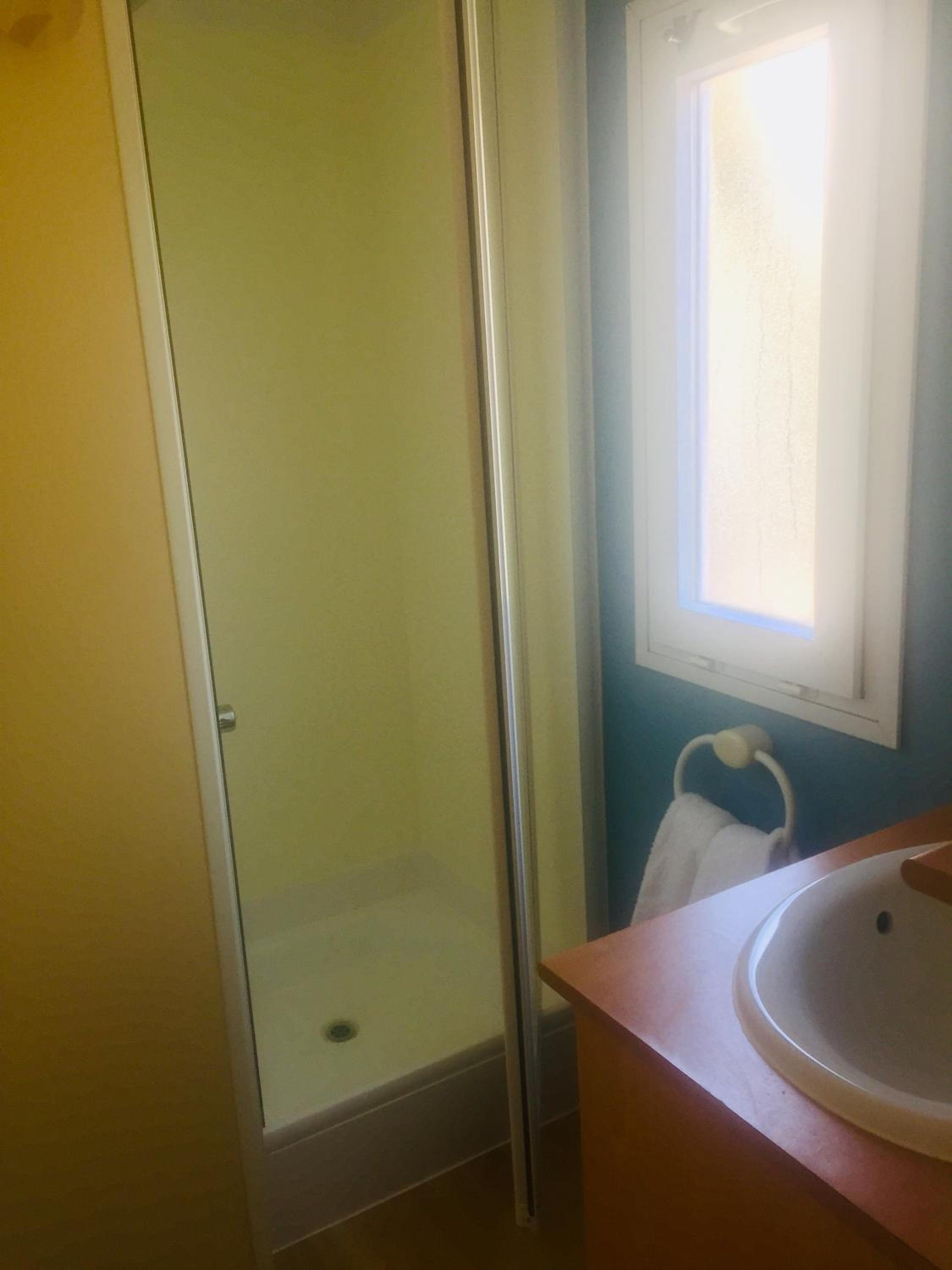 Mobile Home photo 1