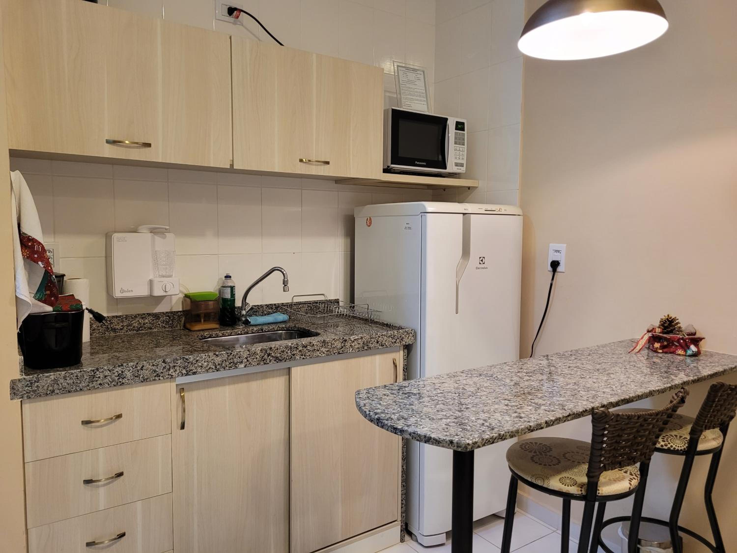 Apartment with Balcony - Photo 3
