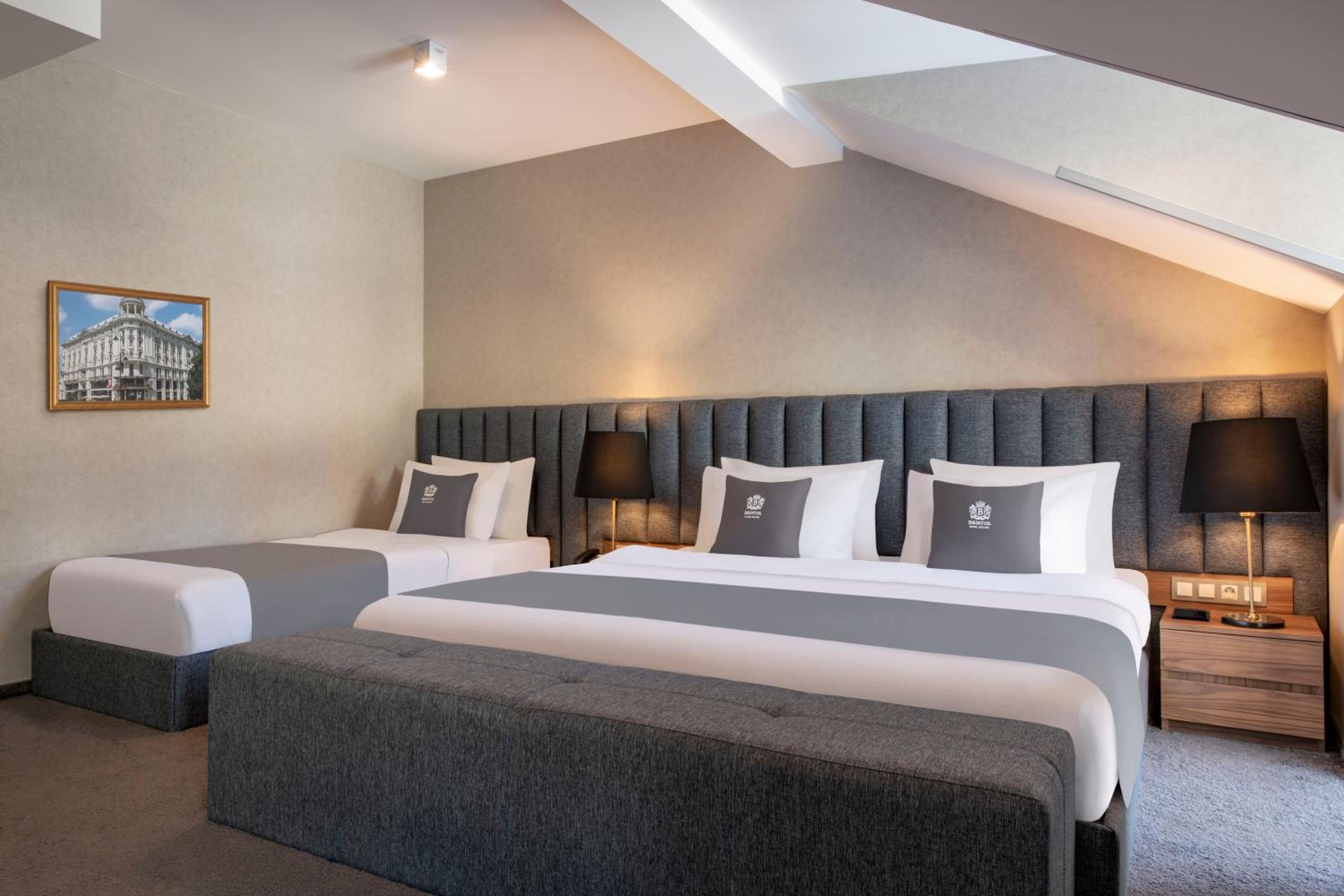 Deluxe Triple Room