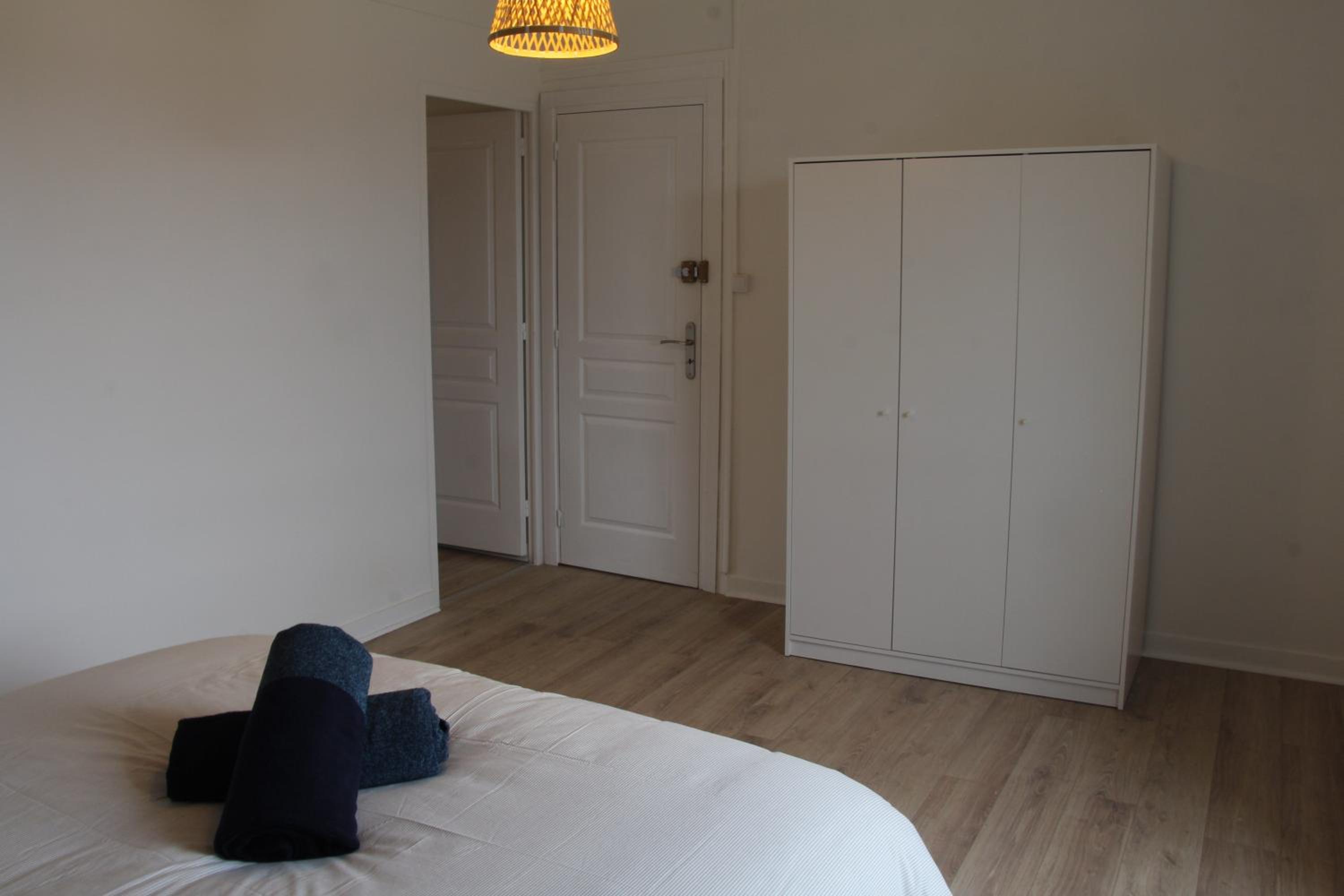 One-Bedroom Apartment - Photo 11