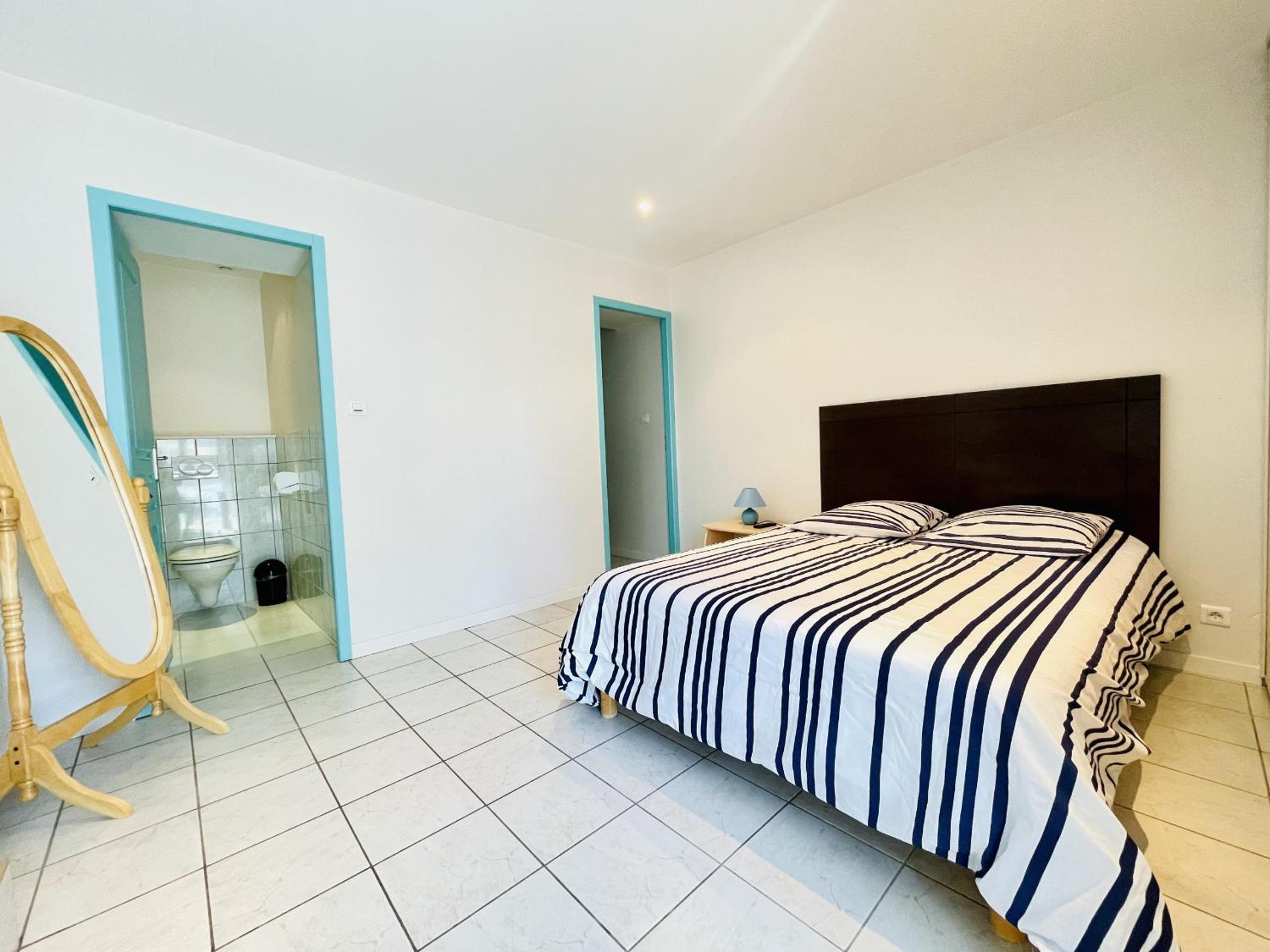 Apartment photo 1