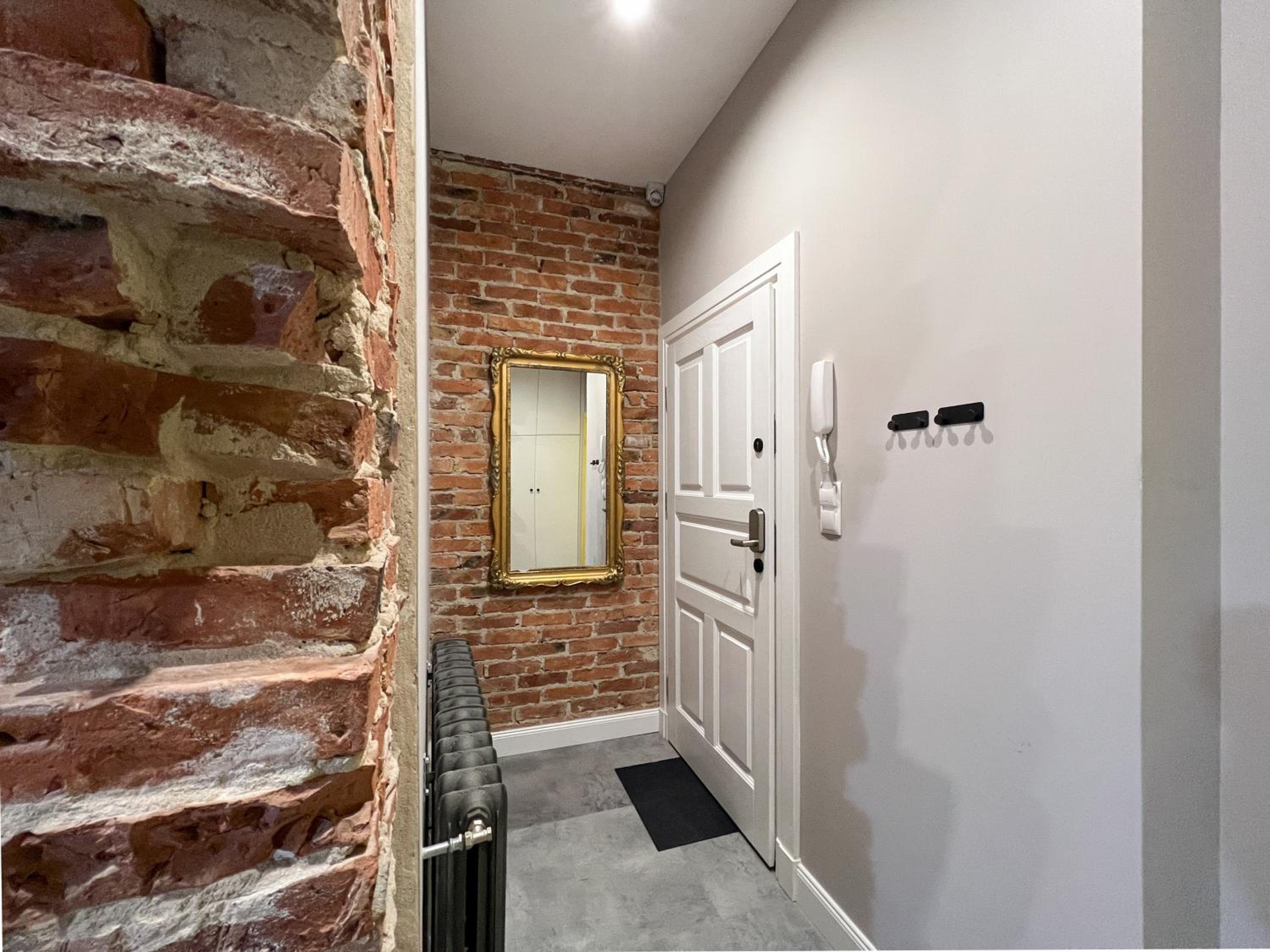 One-Bedroom Apartment - Photo 6