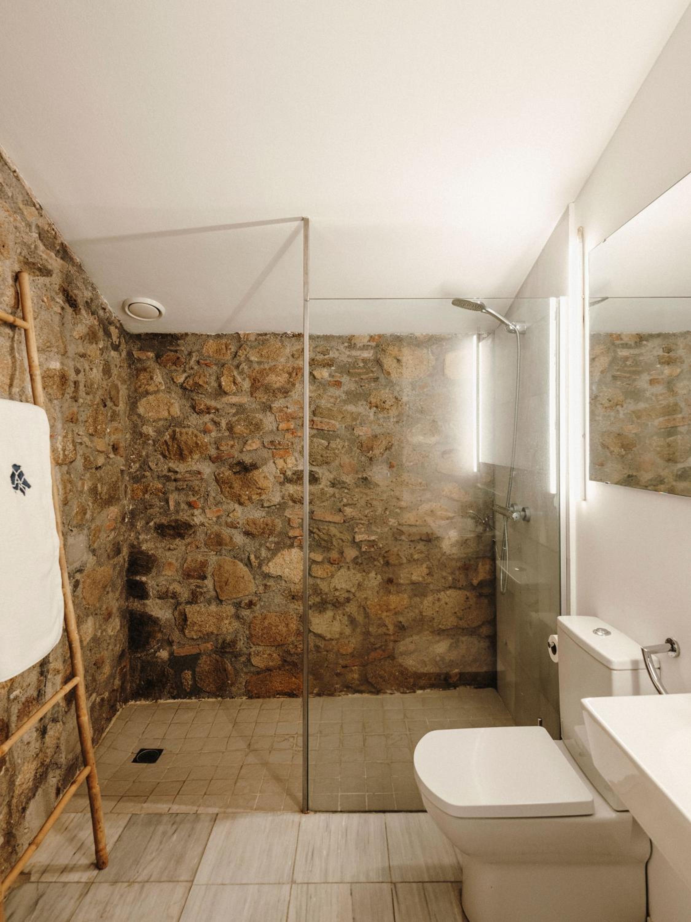 Double Room with Private Bathroom photo 2