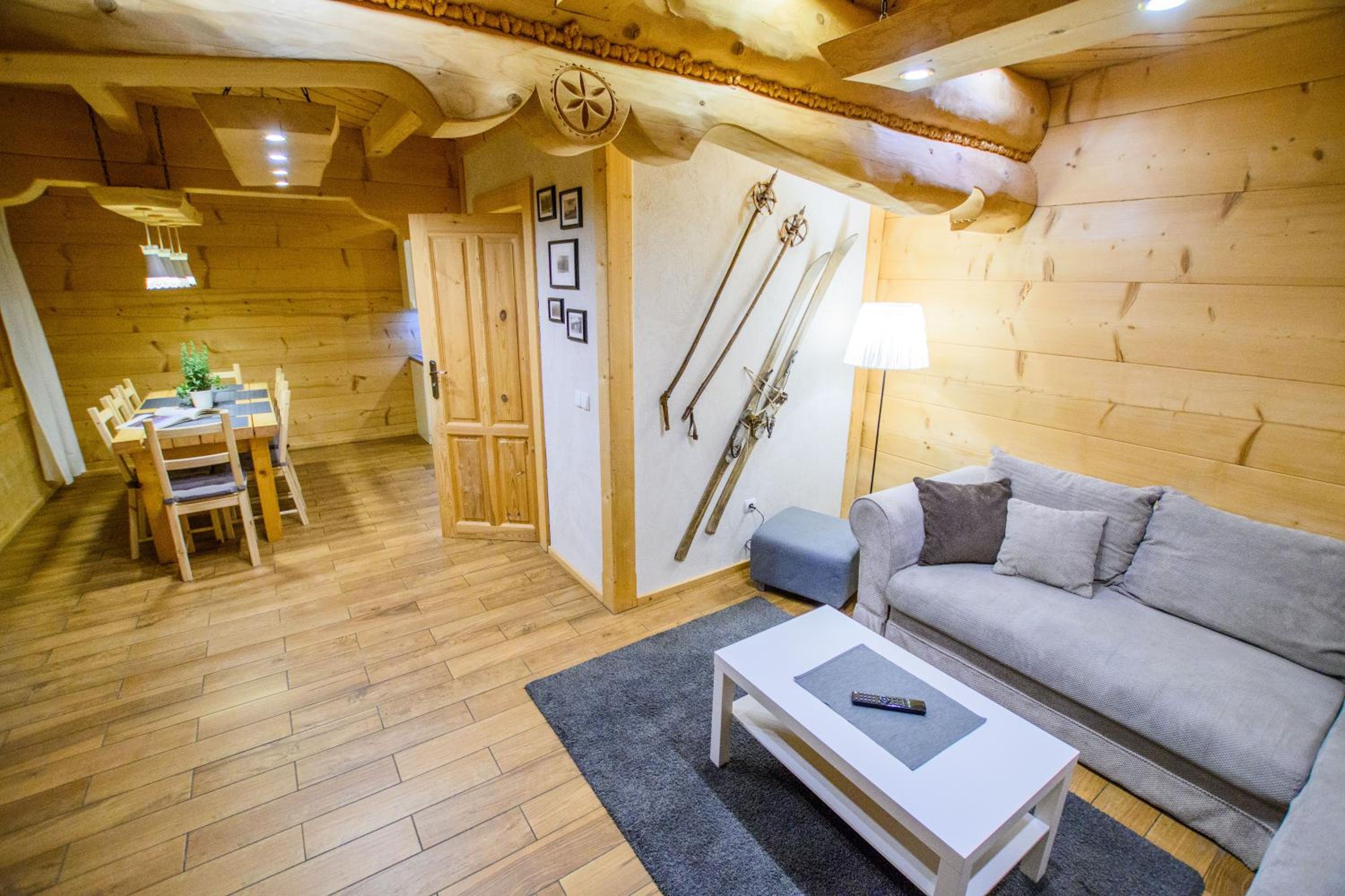 Three-Bedroom Chalet photo 2