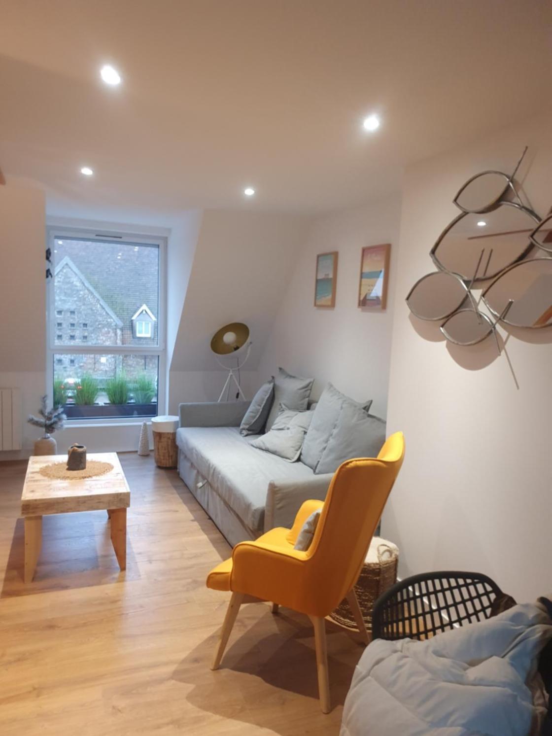 Two-Bedroom Apartment - Photo 9