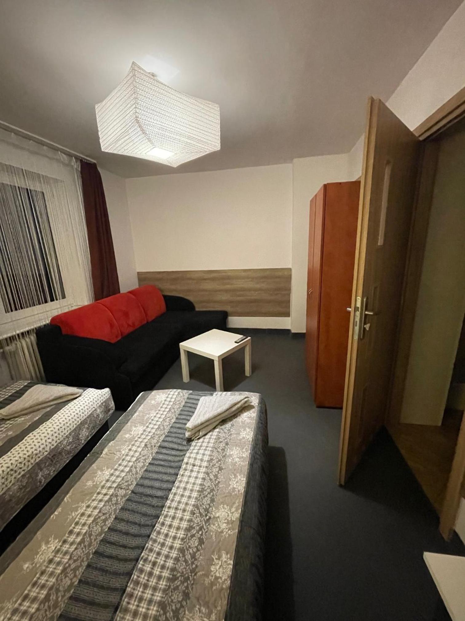 Triple Room with Private Bathroom photo 1