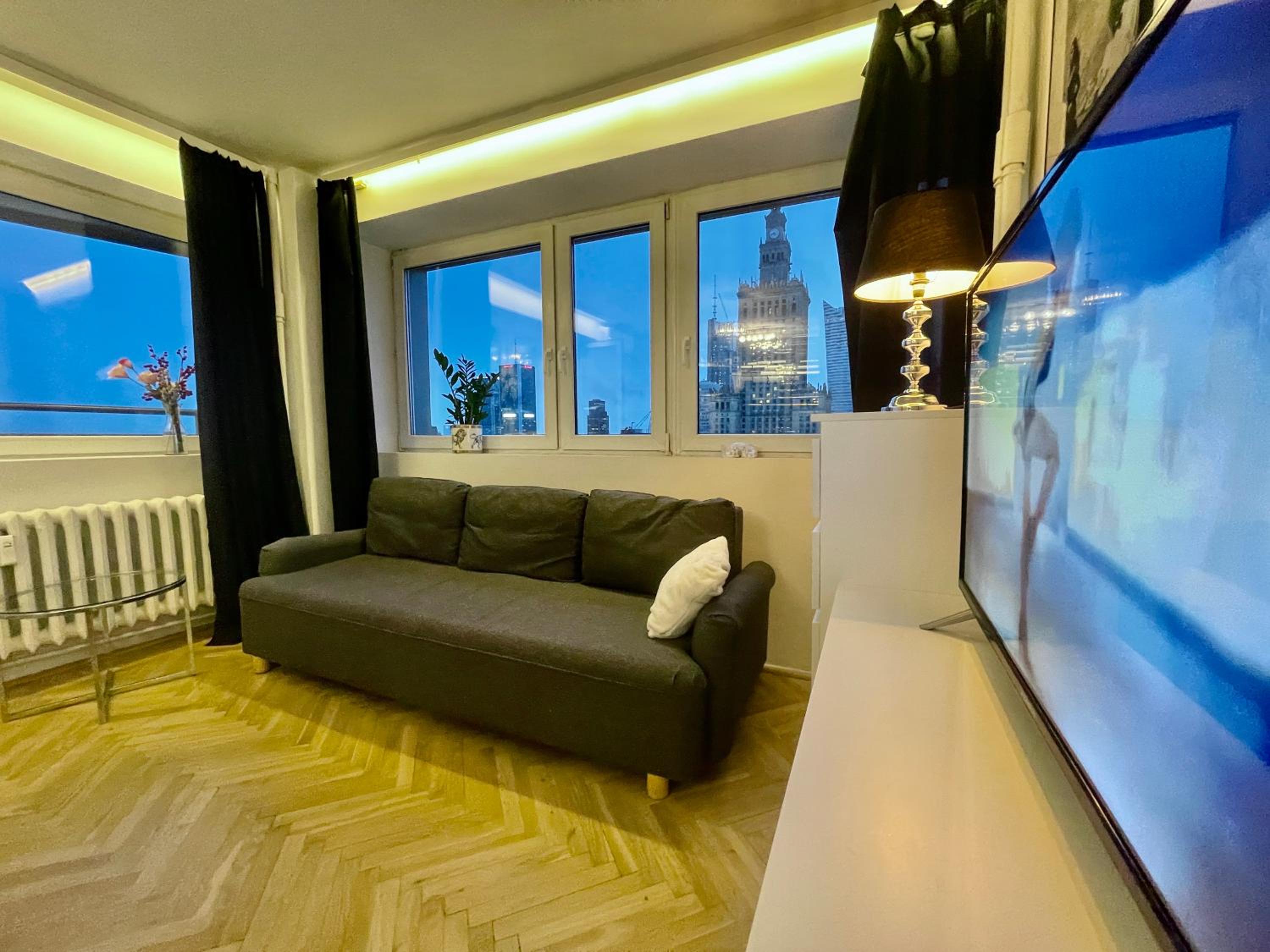 One-Bedroom Apartment - Photo 1