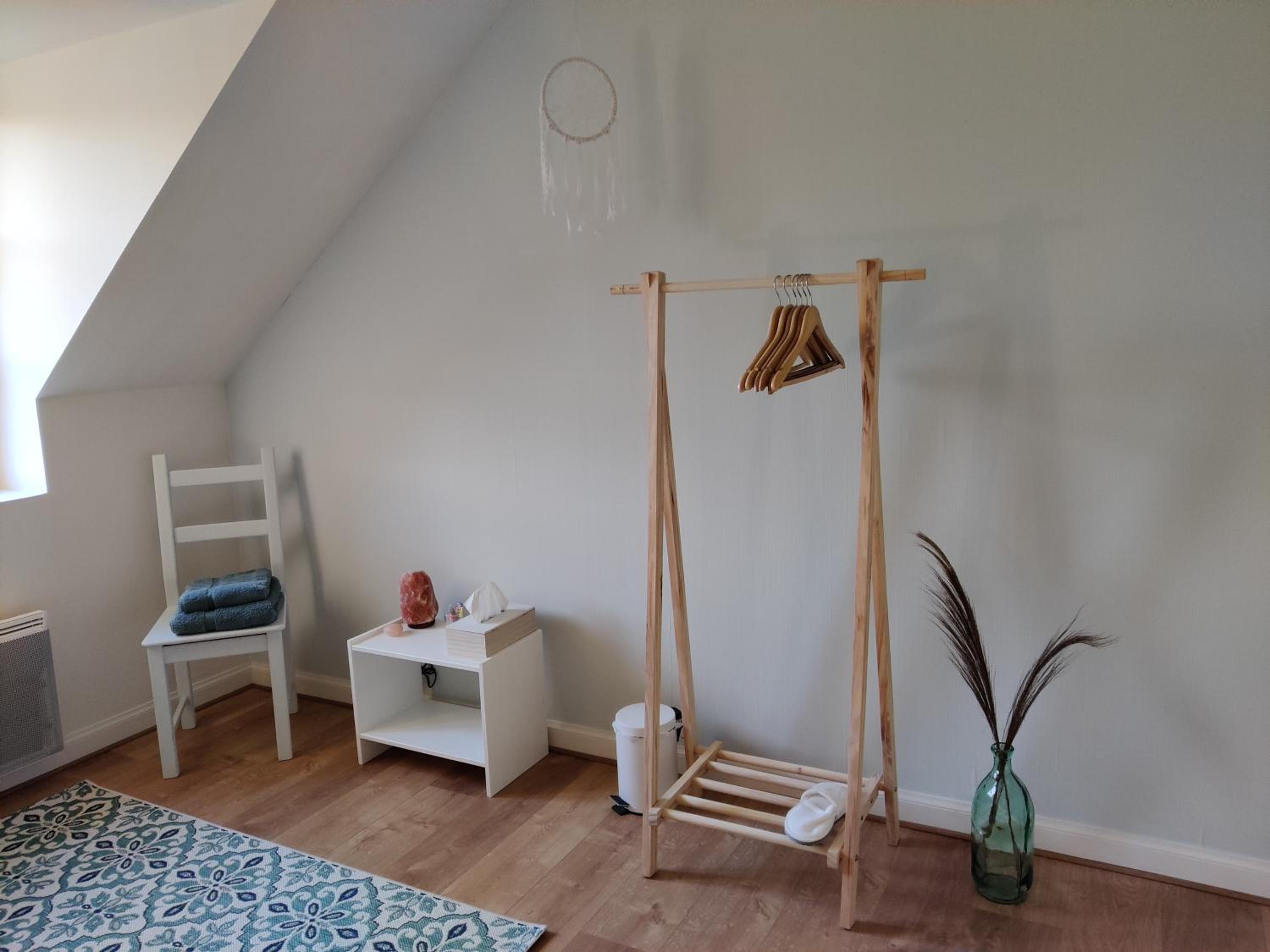 Single Room photo 3