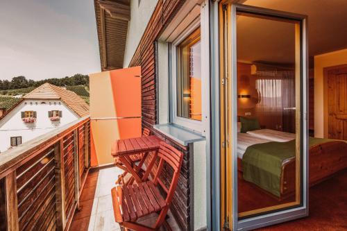Double Room with Balcony photo 3
