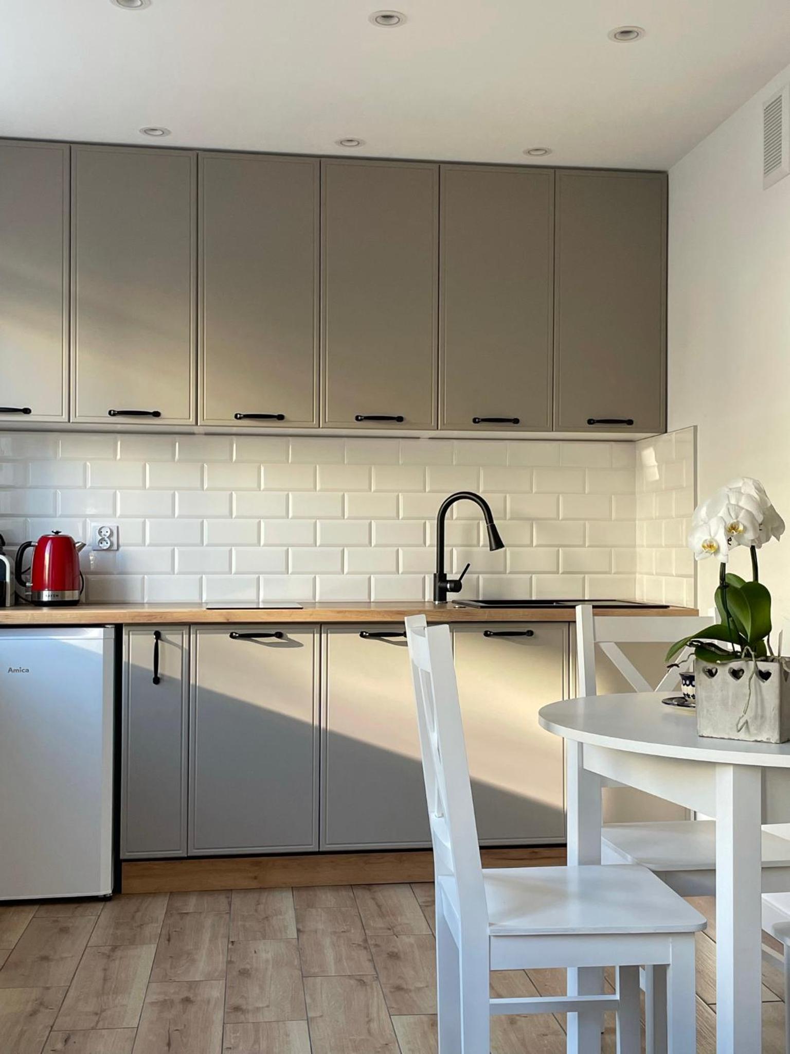 Two-Bedroom Apartment - Photo 2