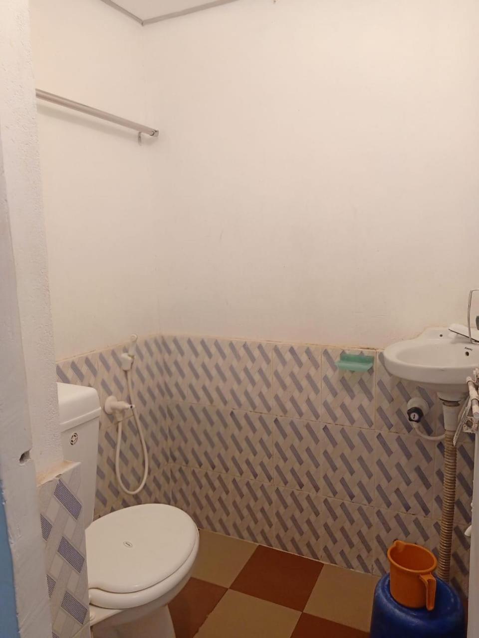 Double Room - Photo 8