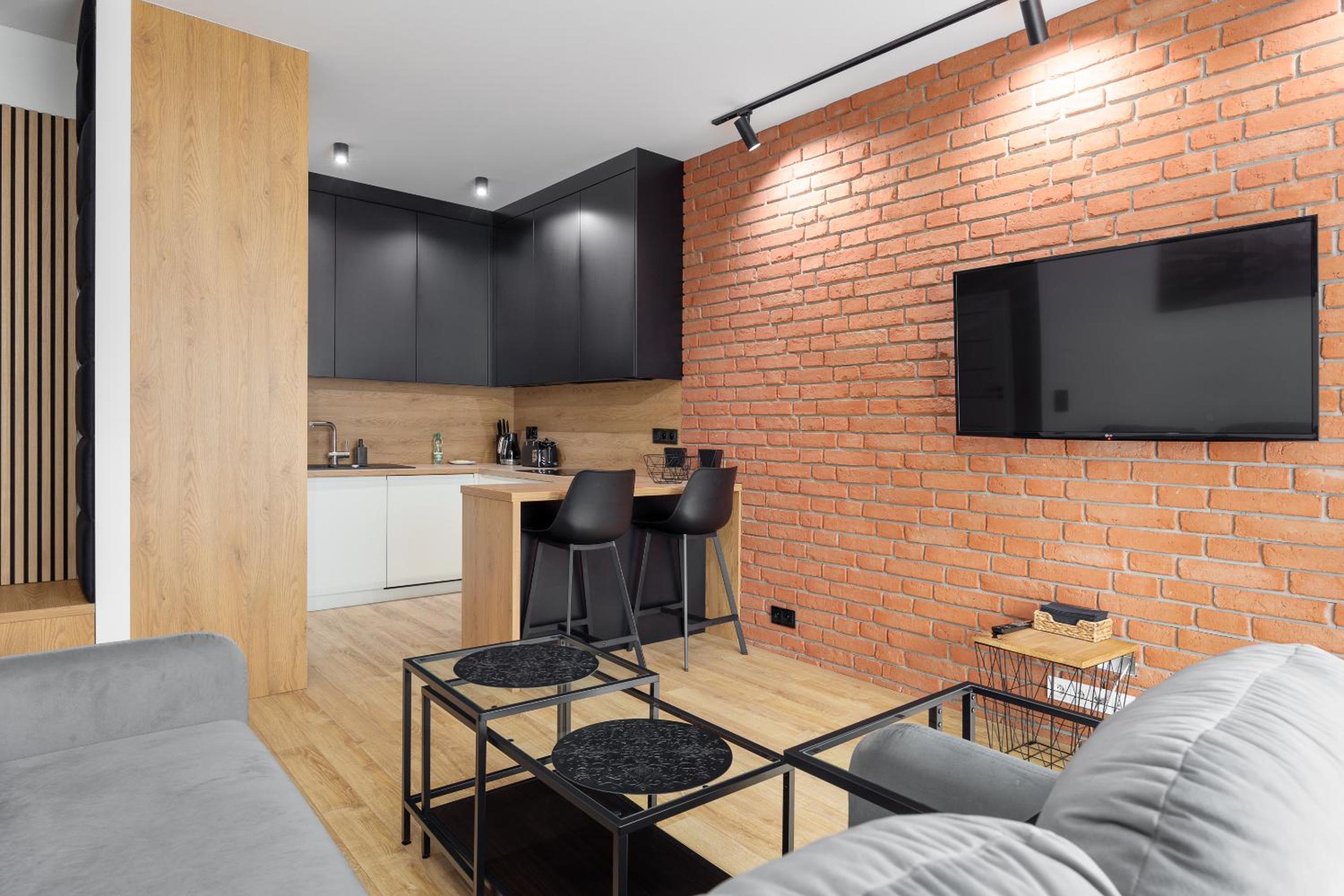 One-Bedroom Apartment - Photo 7