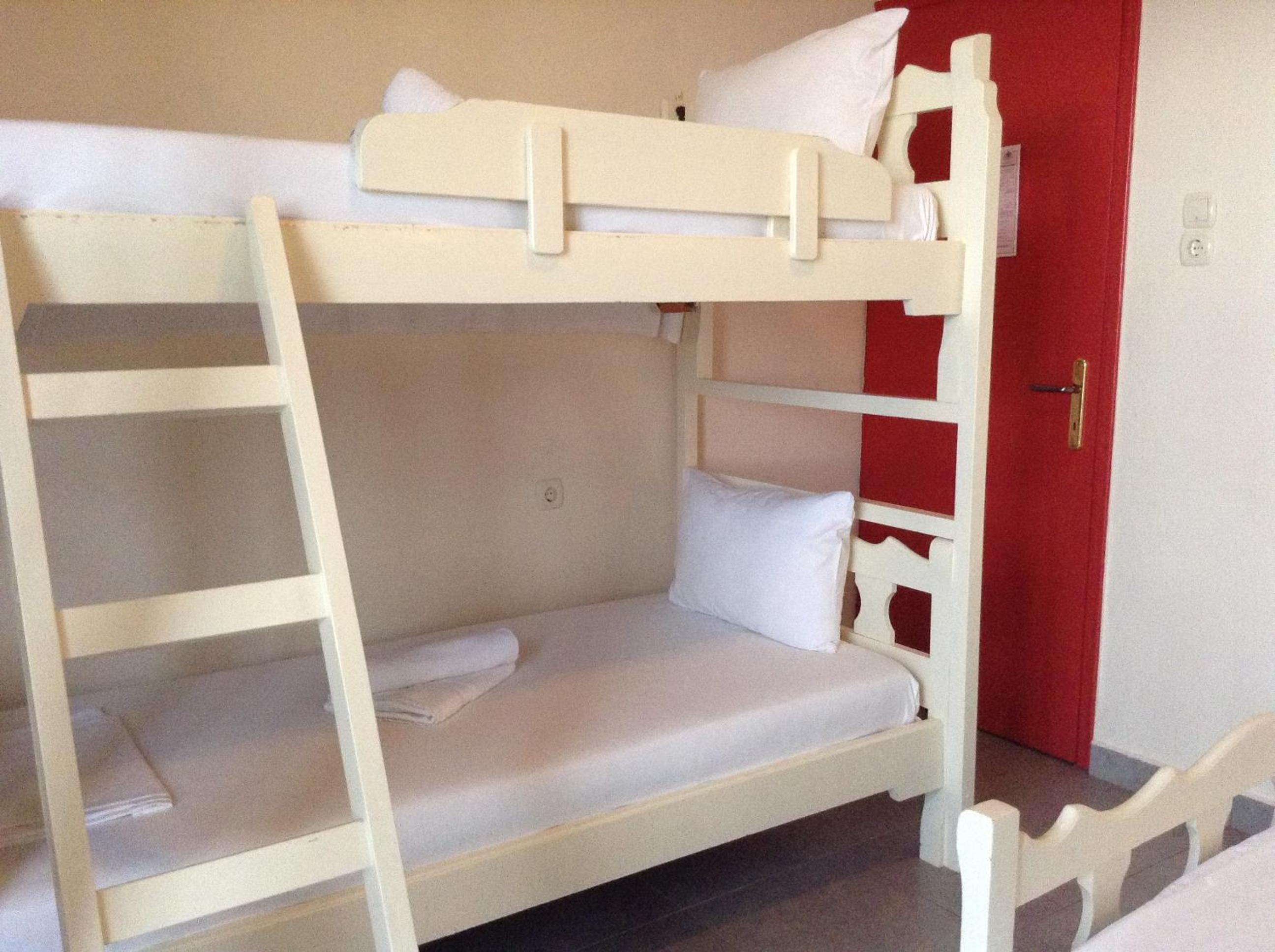 Quadruple Room with Mountain View photo 3