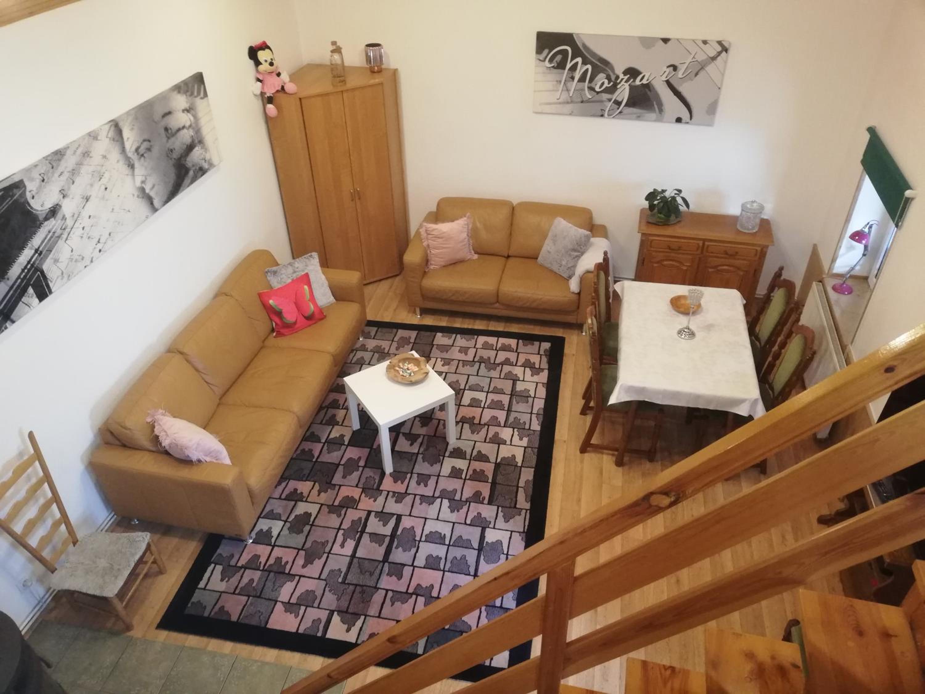 One-Bedroom Apartment - Photo 4