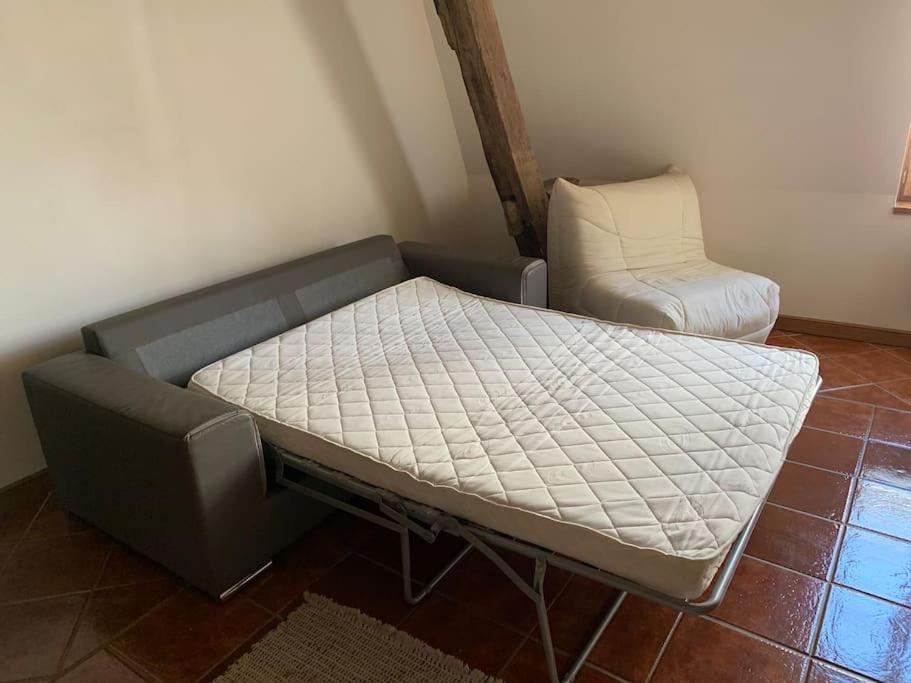 One-Bedroom Apartment - Photo 4