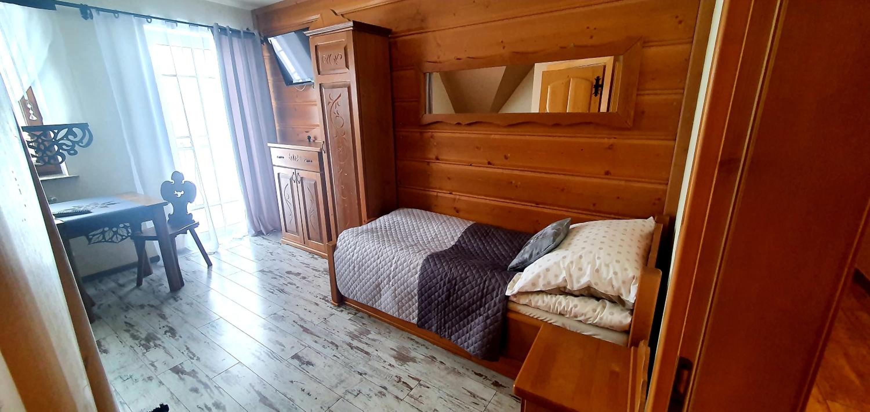 Triple Room with Mountain View photo 2