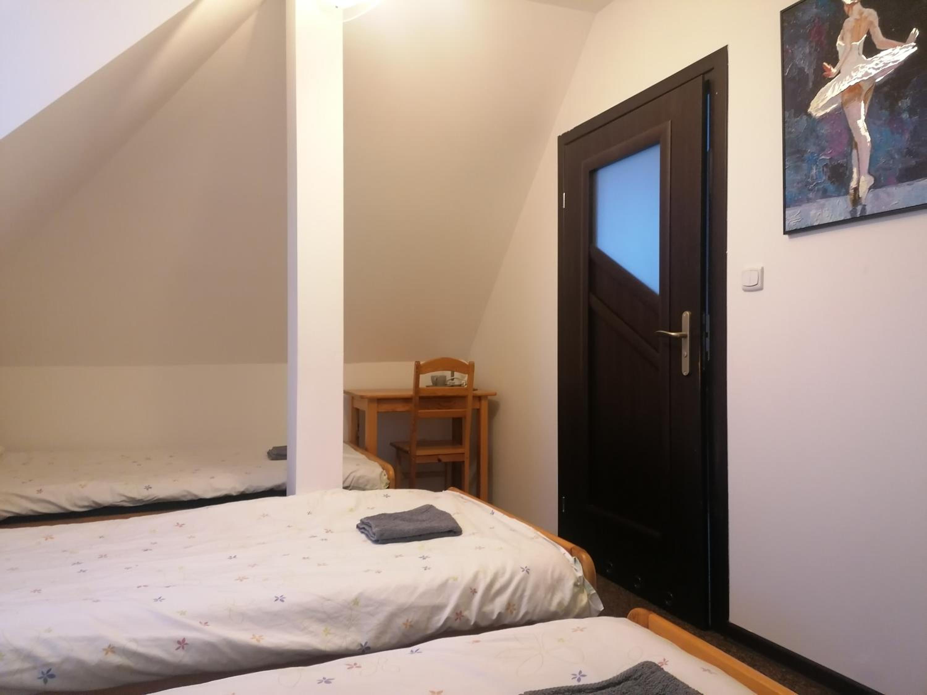 Triple Room with Private Bathroom photo 2