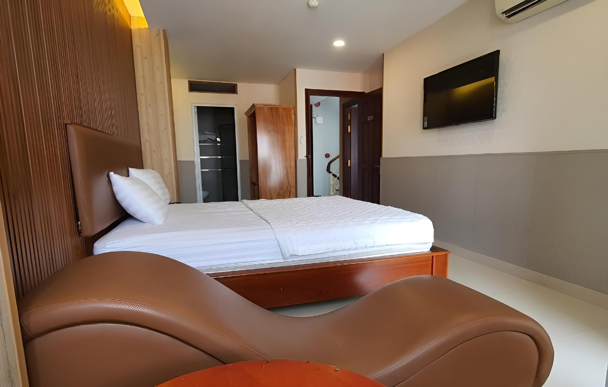 King Room with Balcony