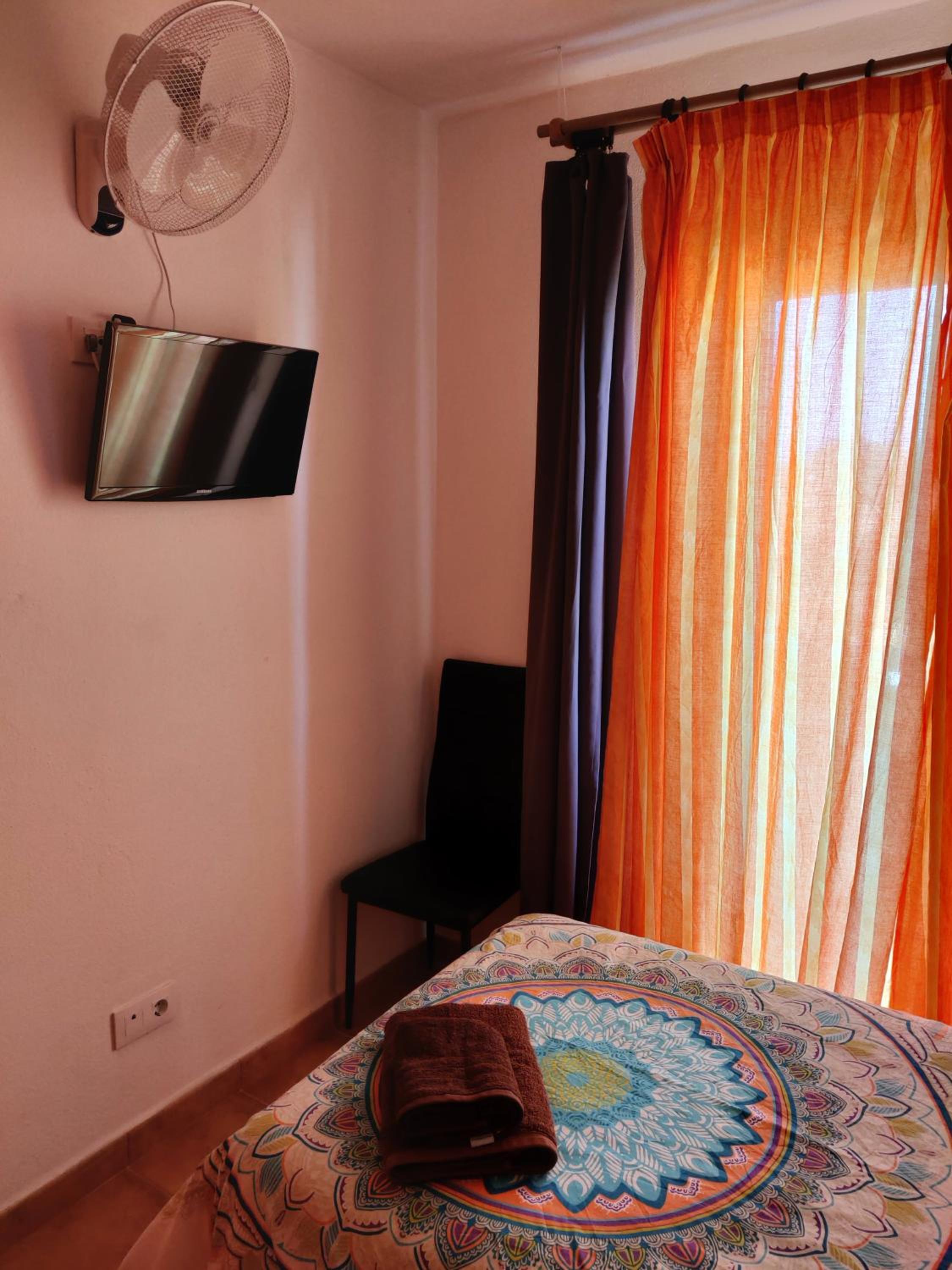 Apartment photo 2