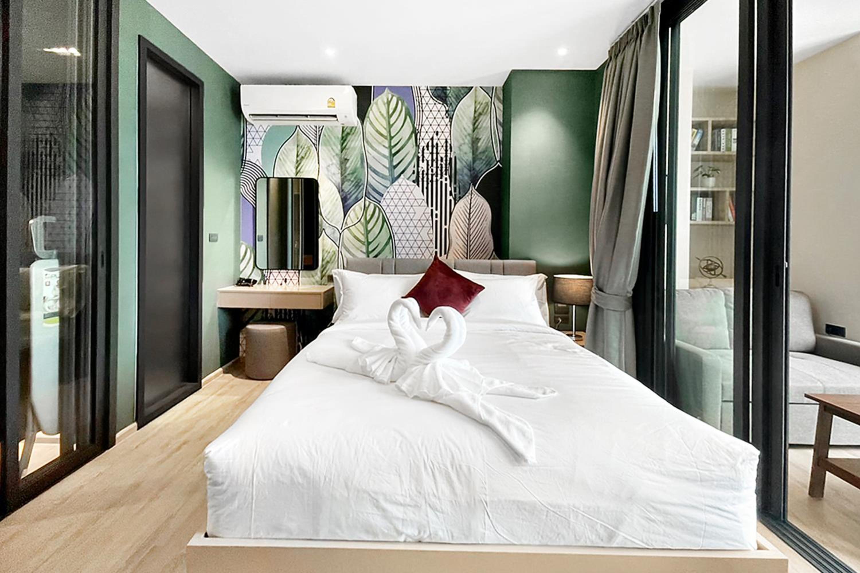 Queen Suite with Sea View - Photo 2
