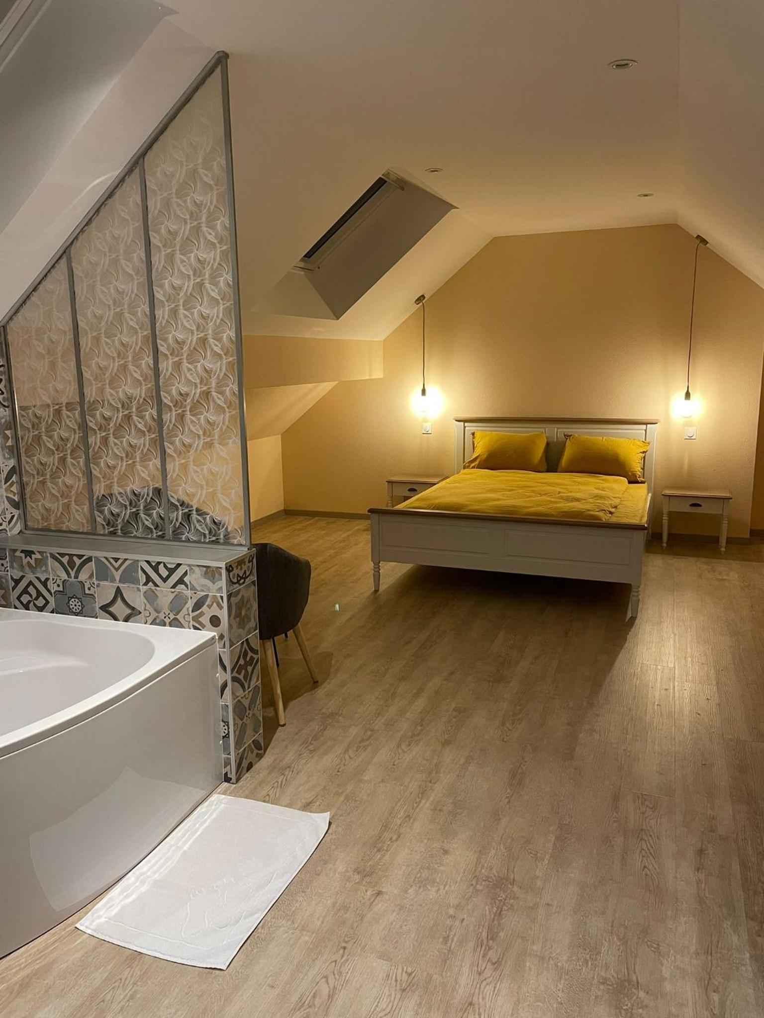 Large Double Room