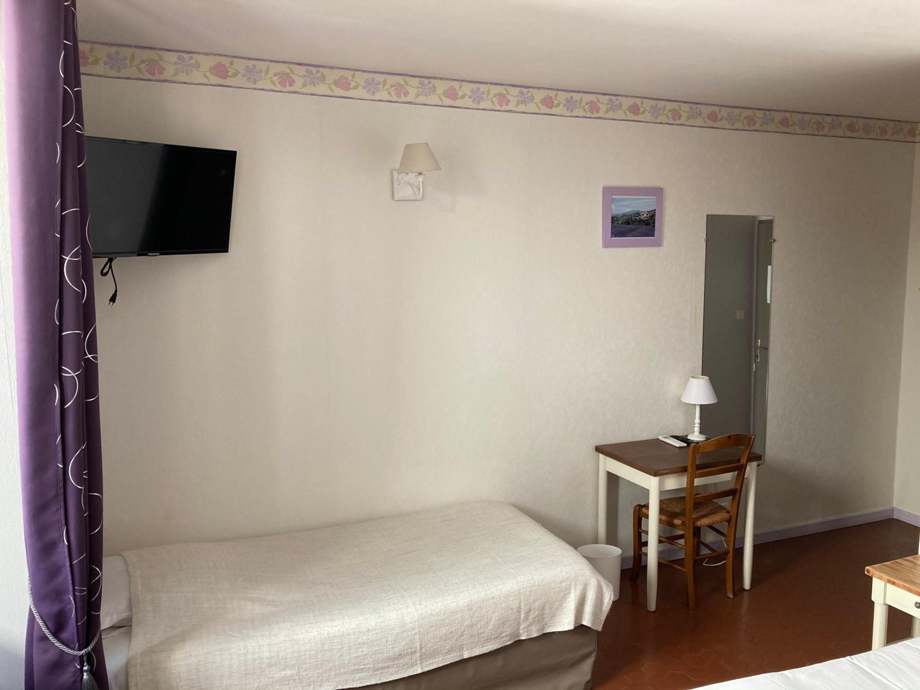Triple Room with Shower