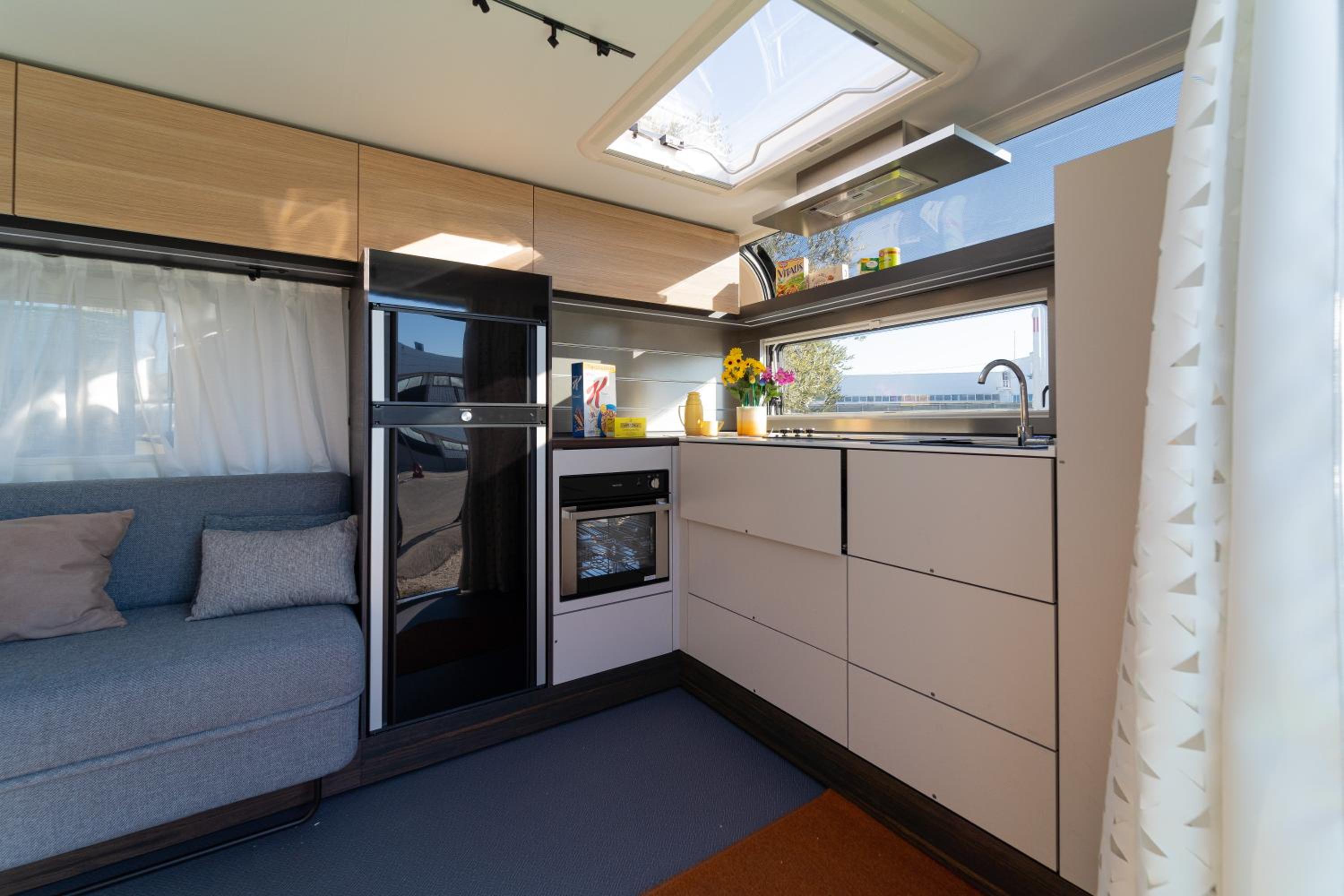 Luxury Caravan photo 1