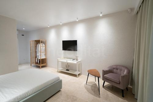 Double Room with Pool View